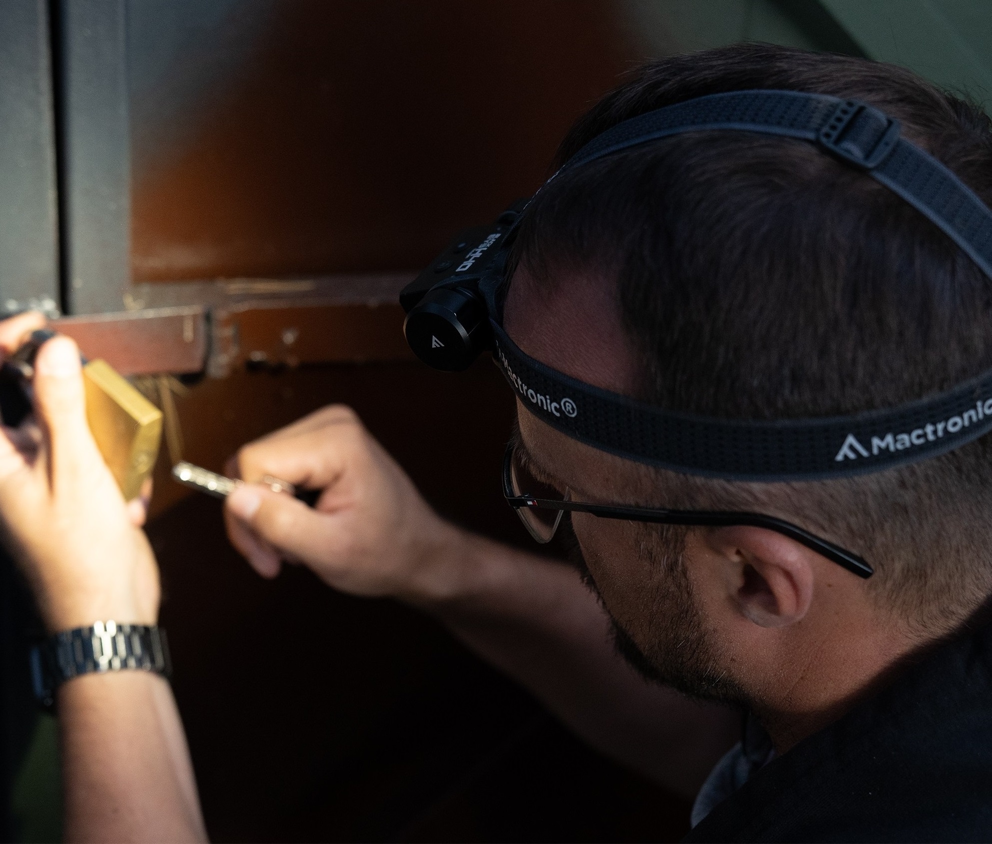 Latarka czołowa Mactronic Black Eye H40 - 4000 lumenów