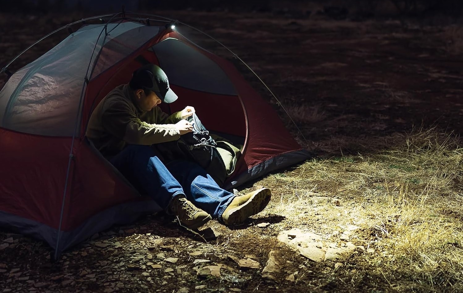 Latarka akumulatorowa Olight Oclip Pro S Black- 600 lumenów