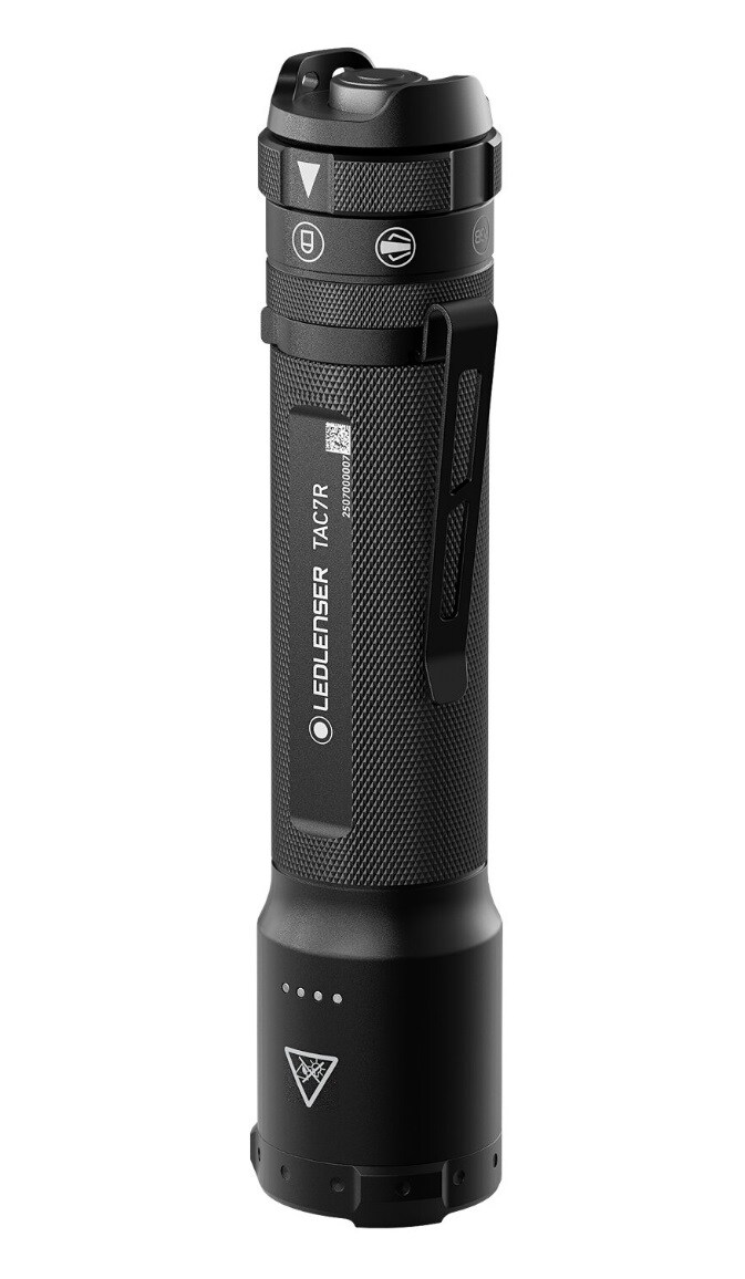Latarka Ledlenser TAC7R Black - 3200 lumenów