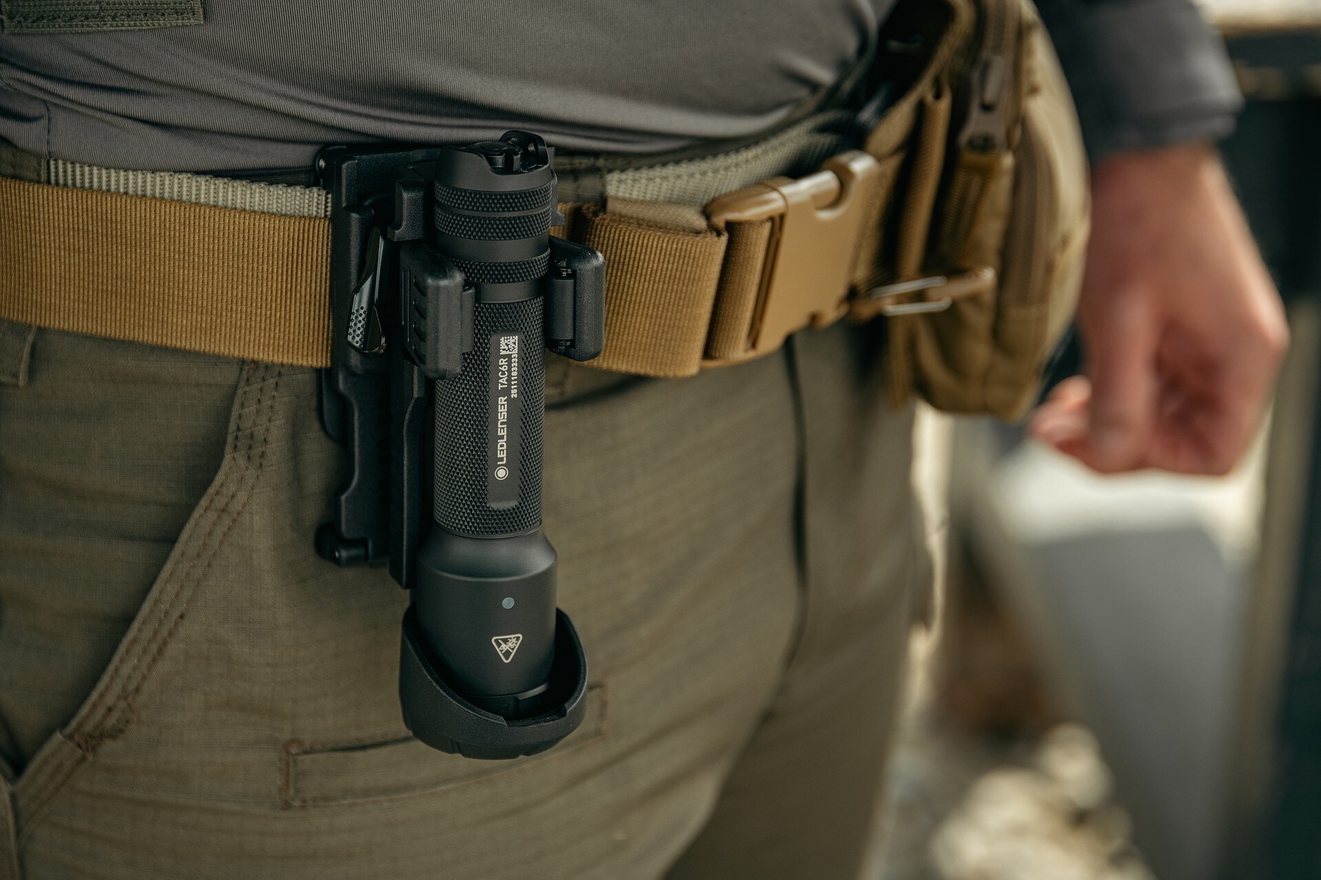 Latarka Ledlenser TAC6R Black - 2000 lumenów