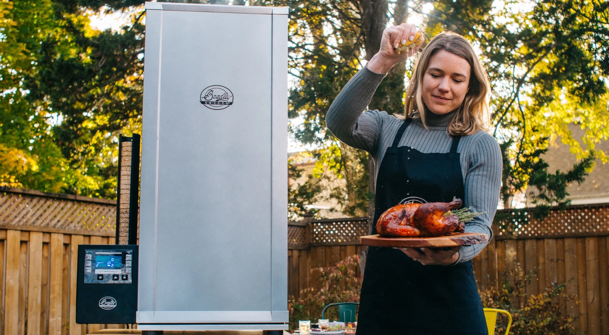 Wędzarnia elektryczna Bradley Smoker 6 Rack Digital - 108 l