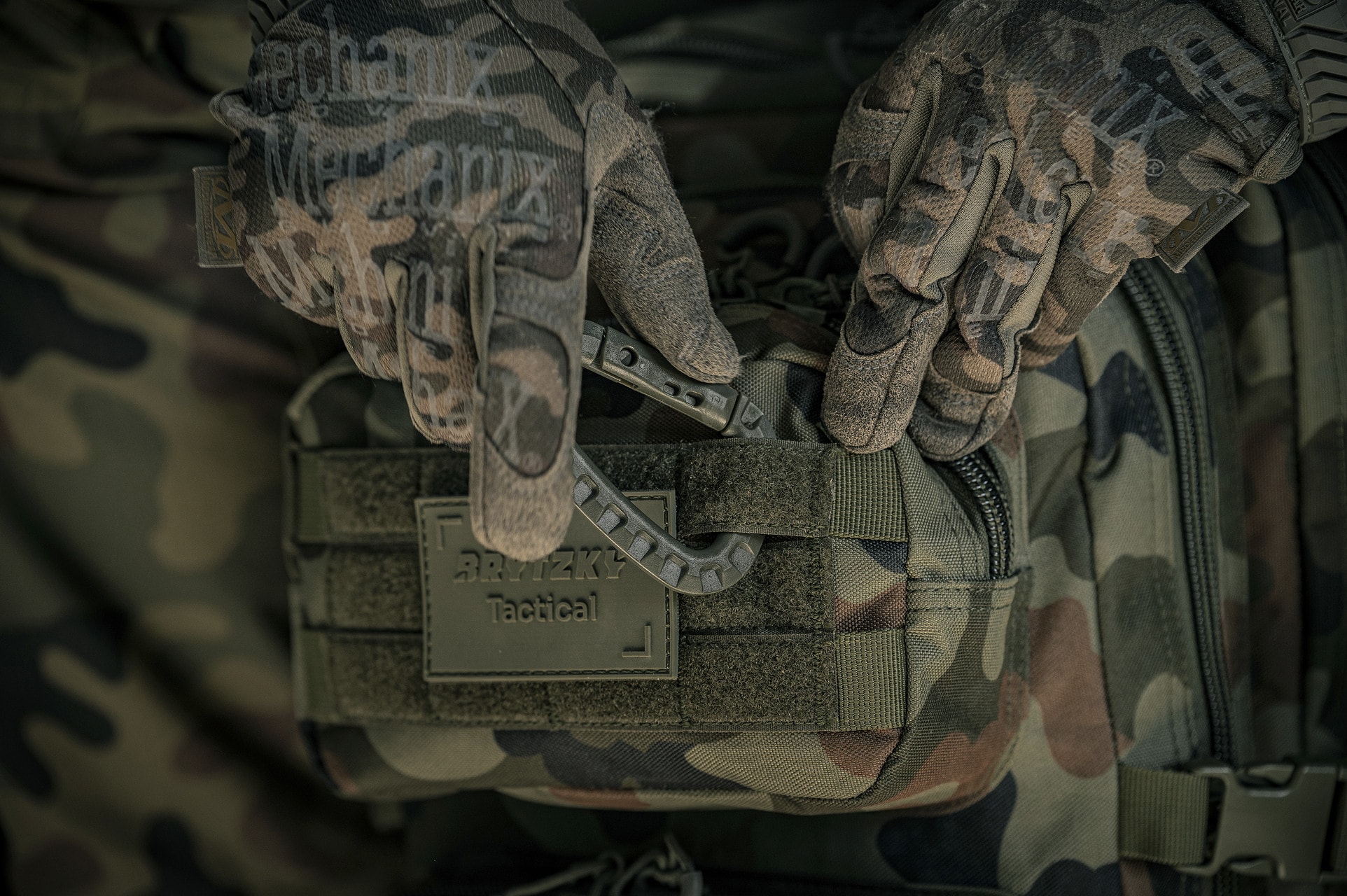 Brytzky Tactical GripLock 2 Carabiner Olive - 6 pcs.