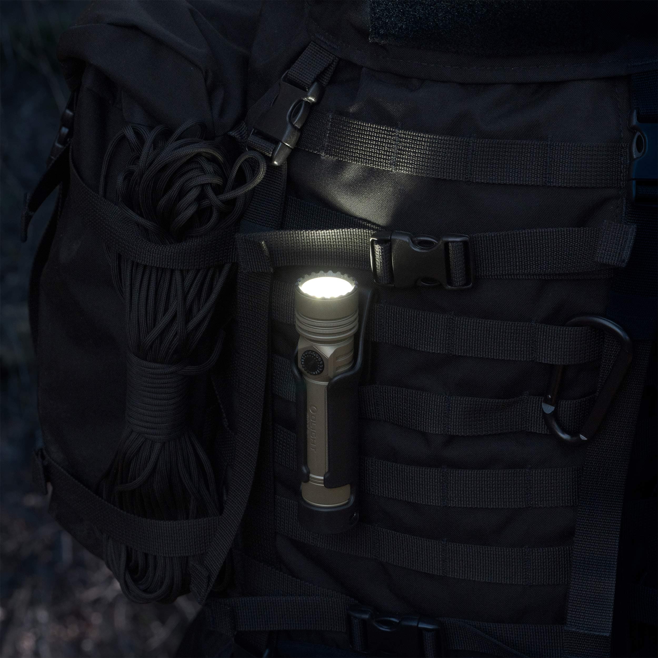Latarka taktyczno-poszukiwawcza Olight Seeker Ultra Cool White Olive Green - 4800 lumenów