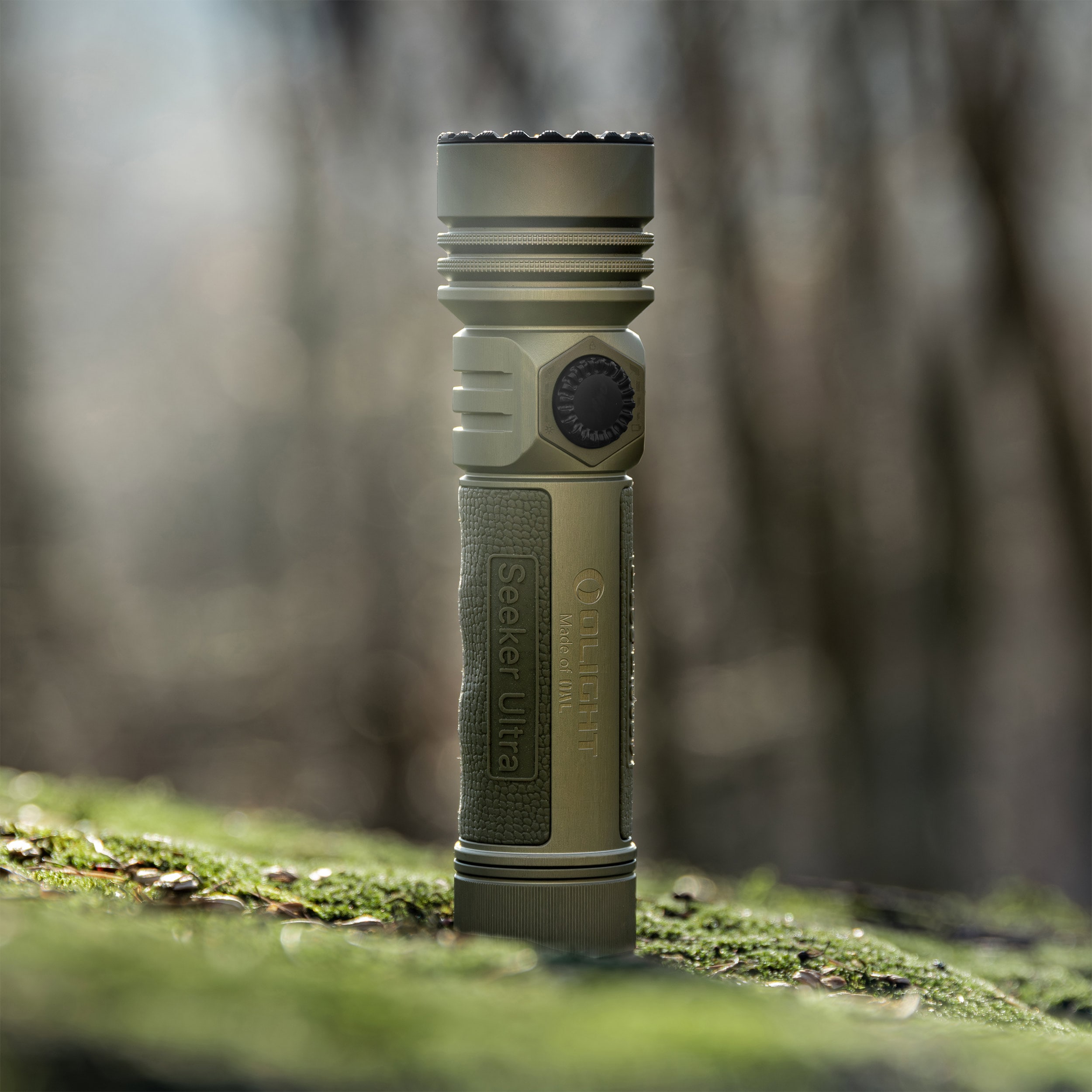 Latarka taktyczno-poszukiwawcza Olight Seeker Ultra Cool White Olive Green - 4800 lumenów