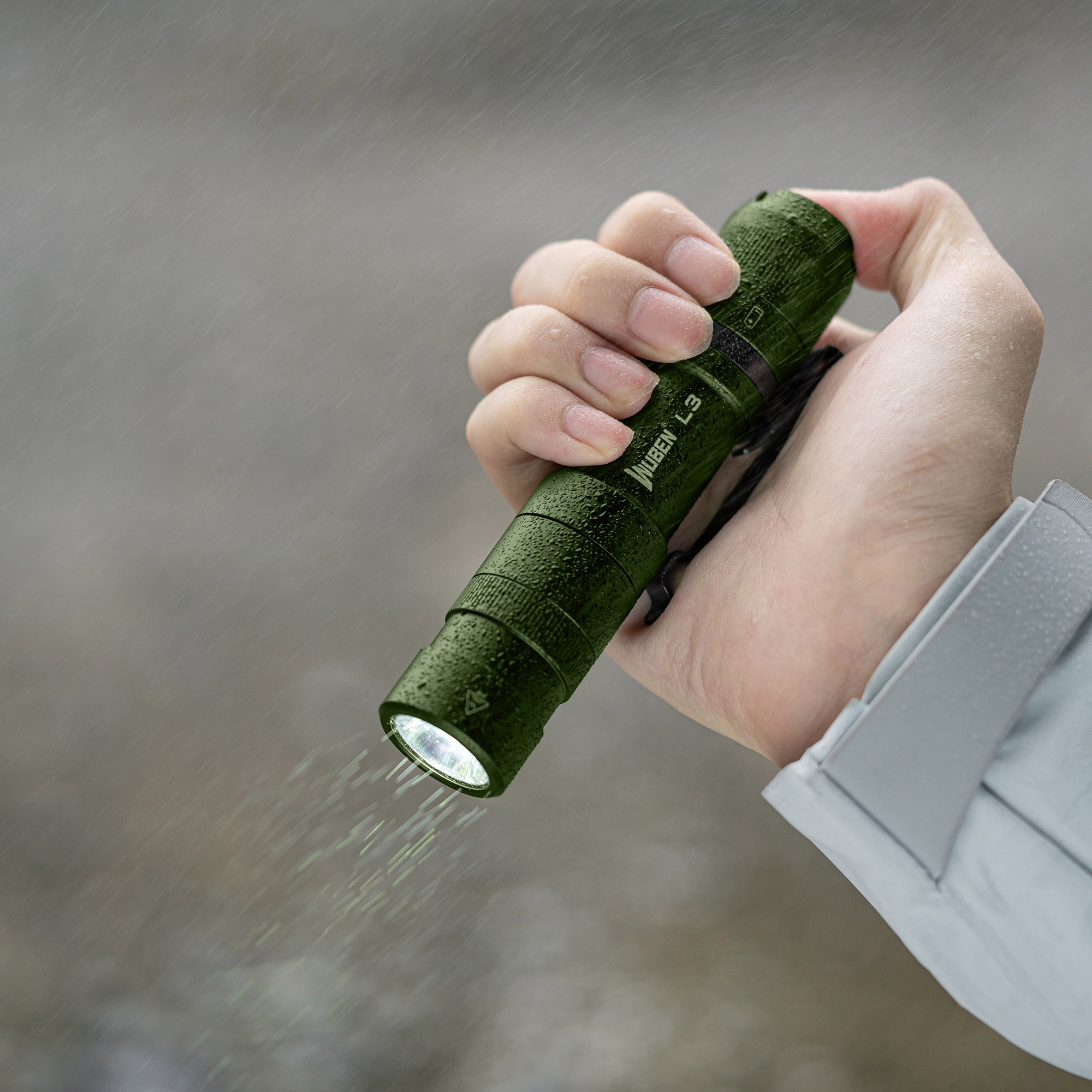 Latarka Wuben L3 Black z funkcją powerbanku Army Green - 3000 lumenów