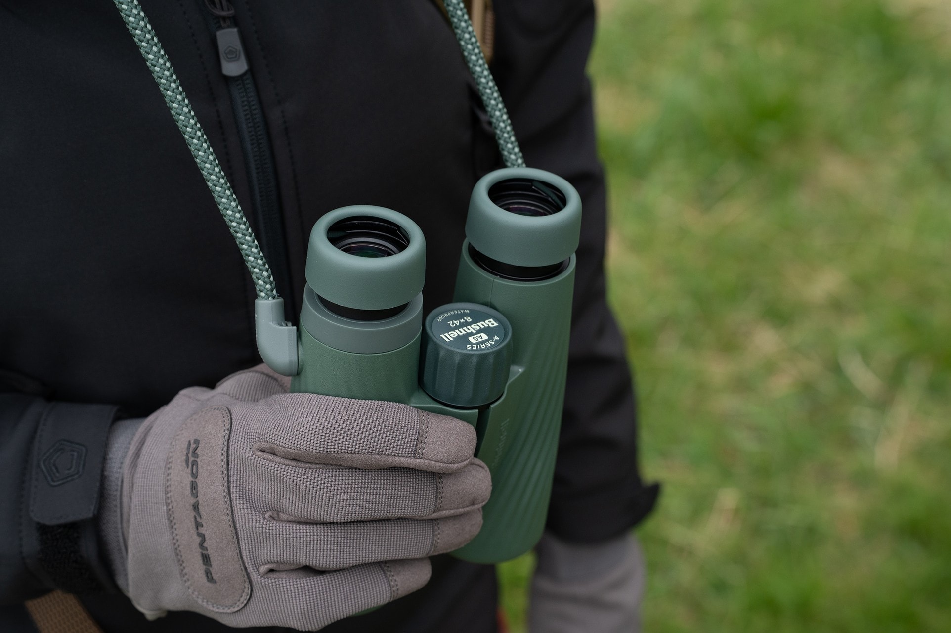 Bushnell A5 Full-Size 8x42 Binoculars - Cilantro Green