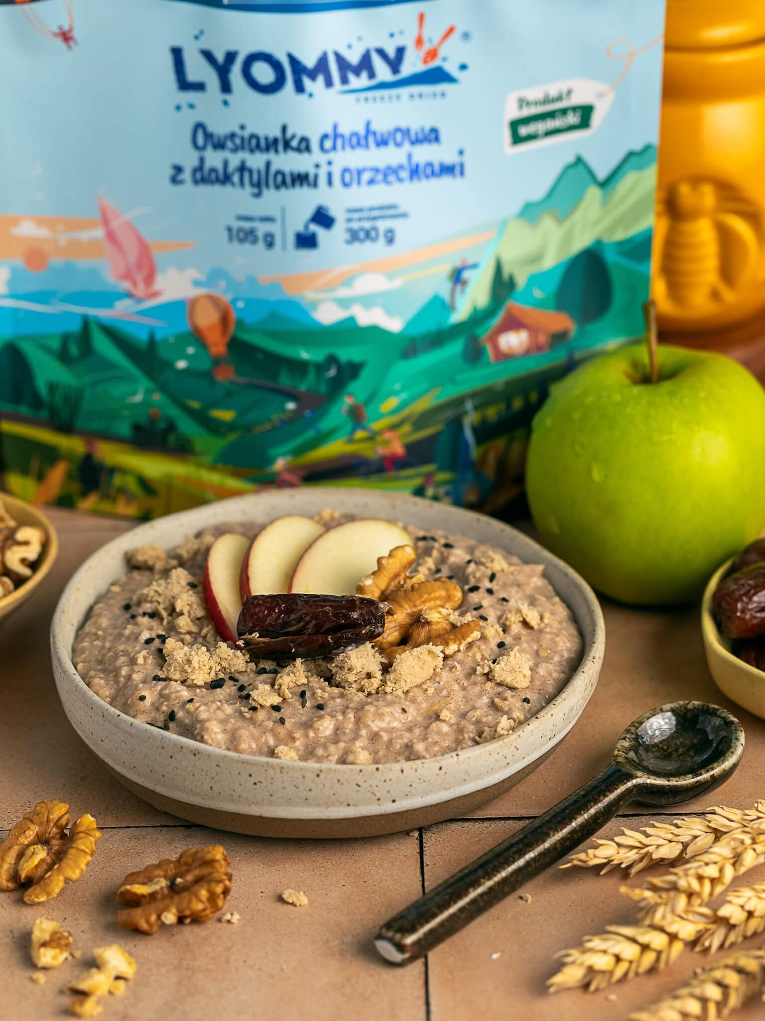 Żywność liofilizowana Lyommy Owsianka chałwowa z daktylami i orzechami 105 g/471 kcal