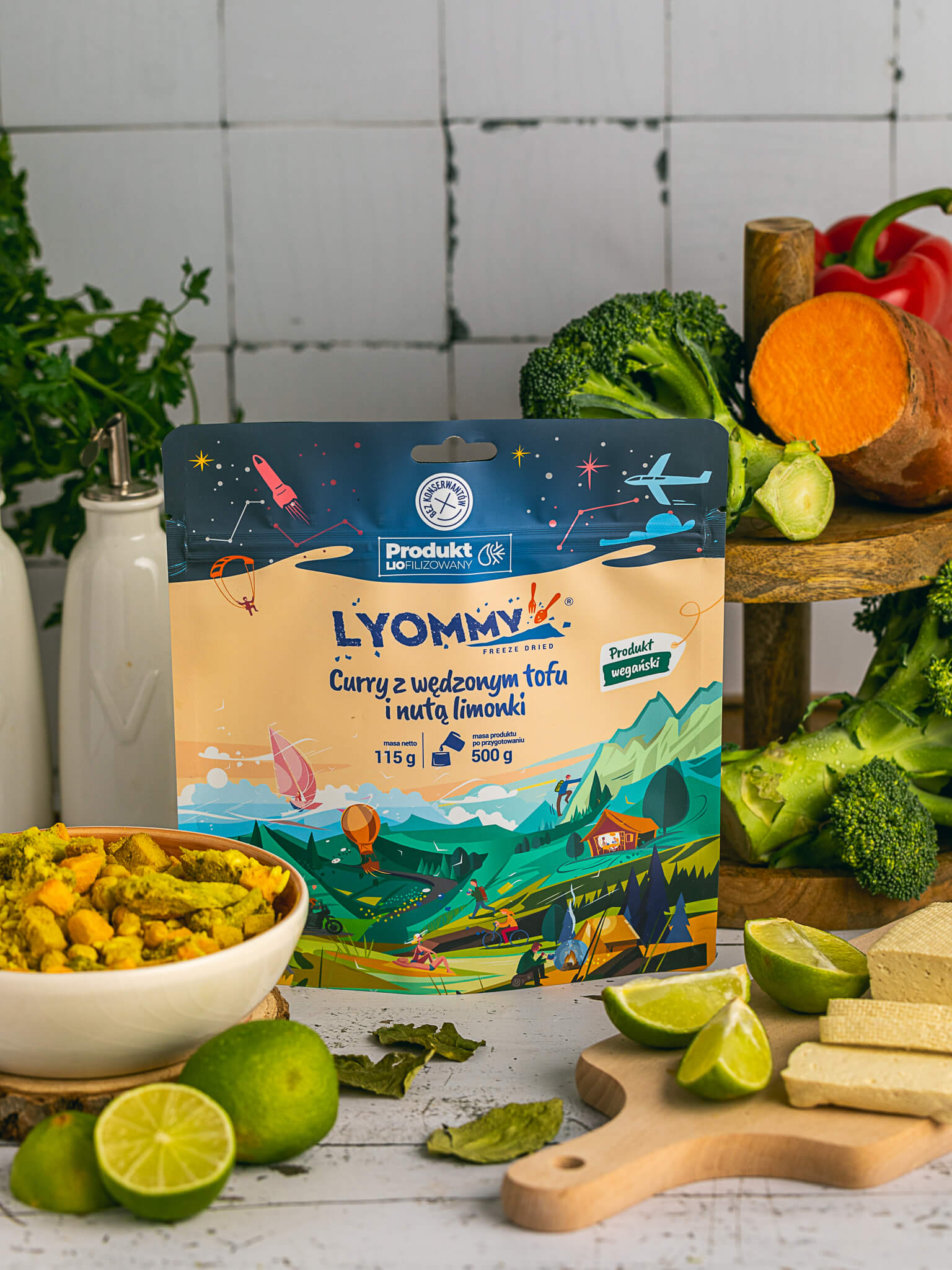 Żywność liofilizowana Lyommy Curry z wędzonym tofu i nutą limonki 115 g/527 kcal