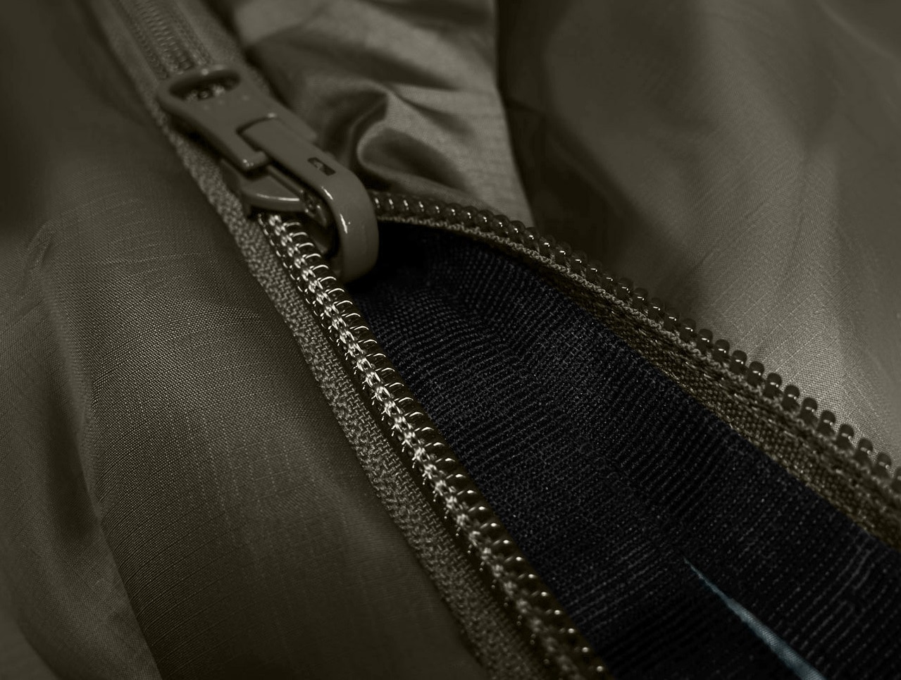Śpiwór Alpinus Wide & Long Fiber Pro 1250 Oliwkowy - prawy