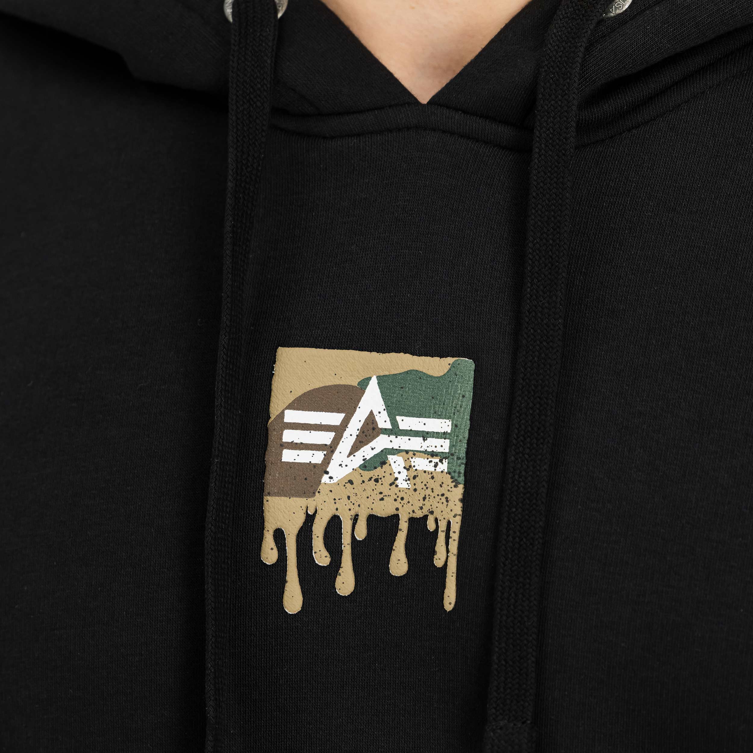 Bluza Alpha Industries Dripping Camo Print - Black