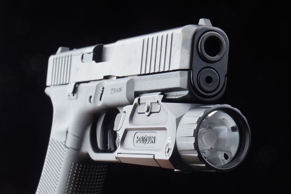 Latarka na broń z celownikiem laserowym Holosun P.ID Plus Green Laser Black - 900 lumenów