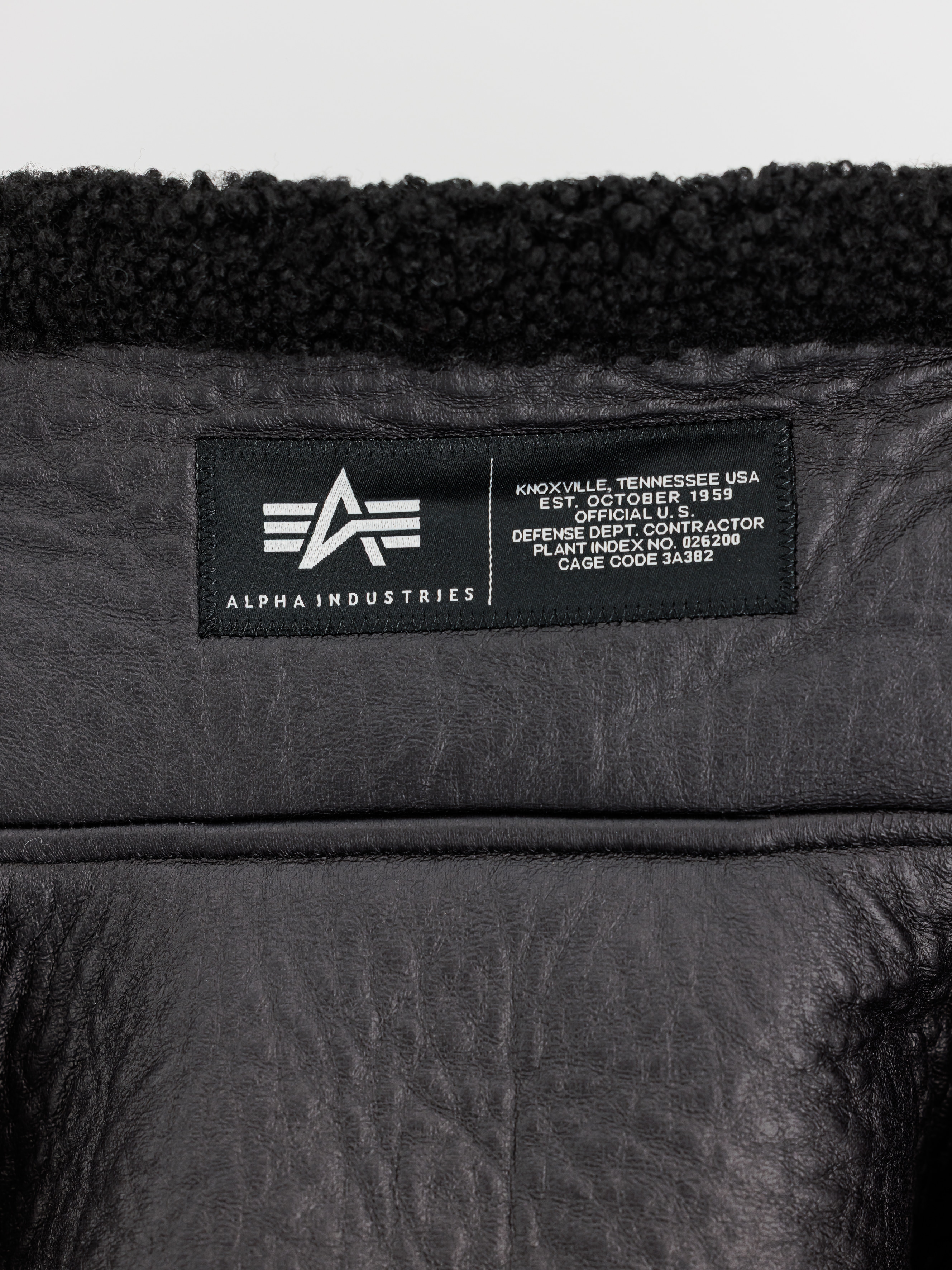 Kurtka Alpha Industries B15 Modified - Black/Black