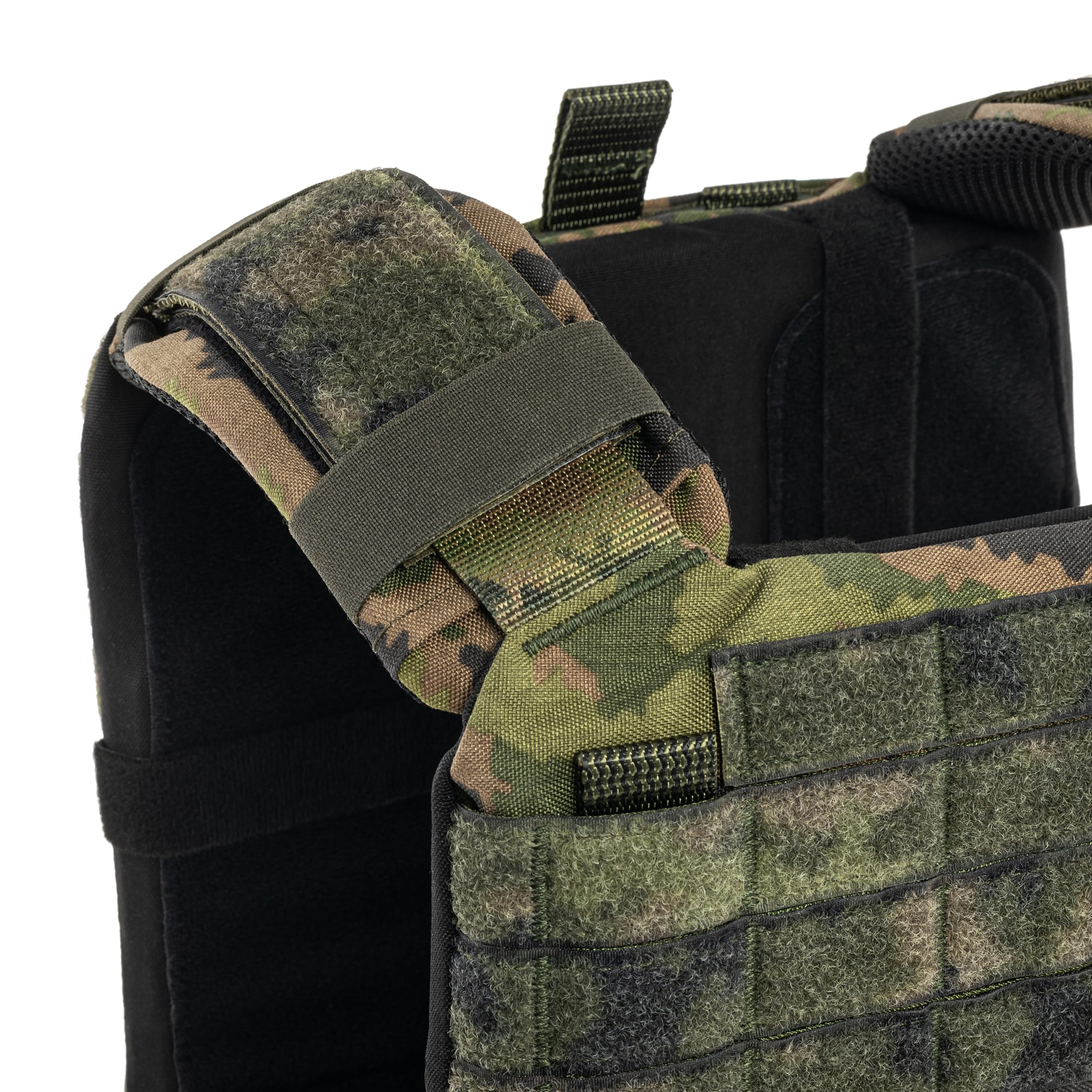 Тактичний жилет Savotta Varjelus Plate Carrier - M05 Finnish Woodland Camo