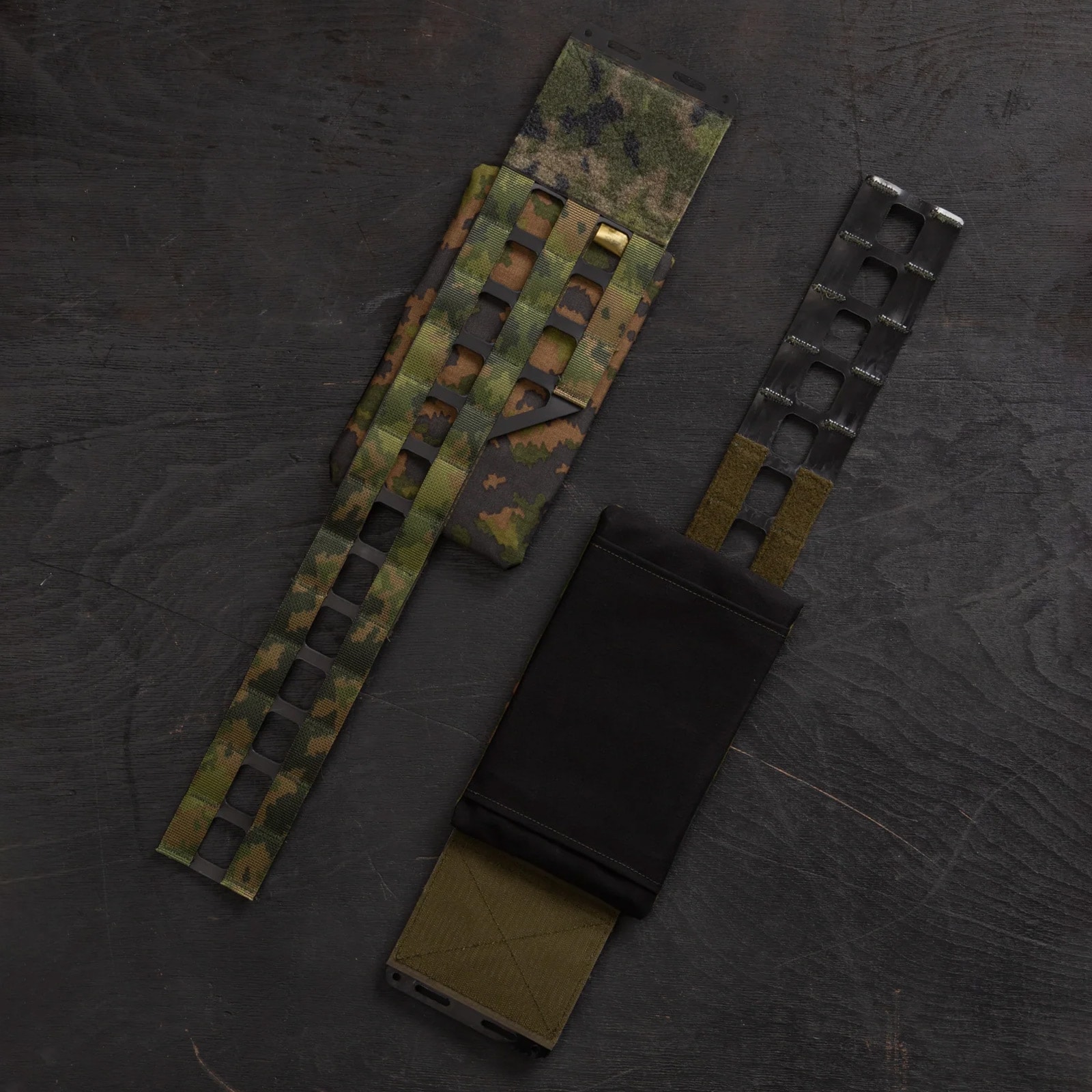Kieszeń boczna na wkład balistyczny Savotta Varjelus Side Armour Bags – M05 Finnish Woodland Camo 2 szt.