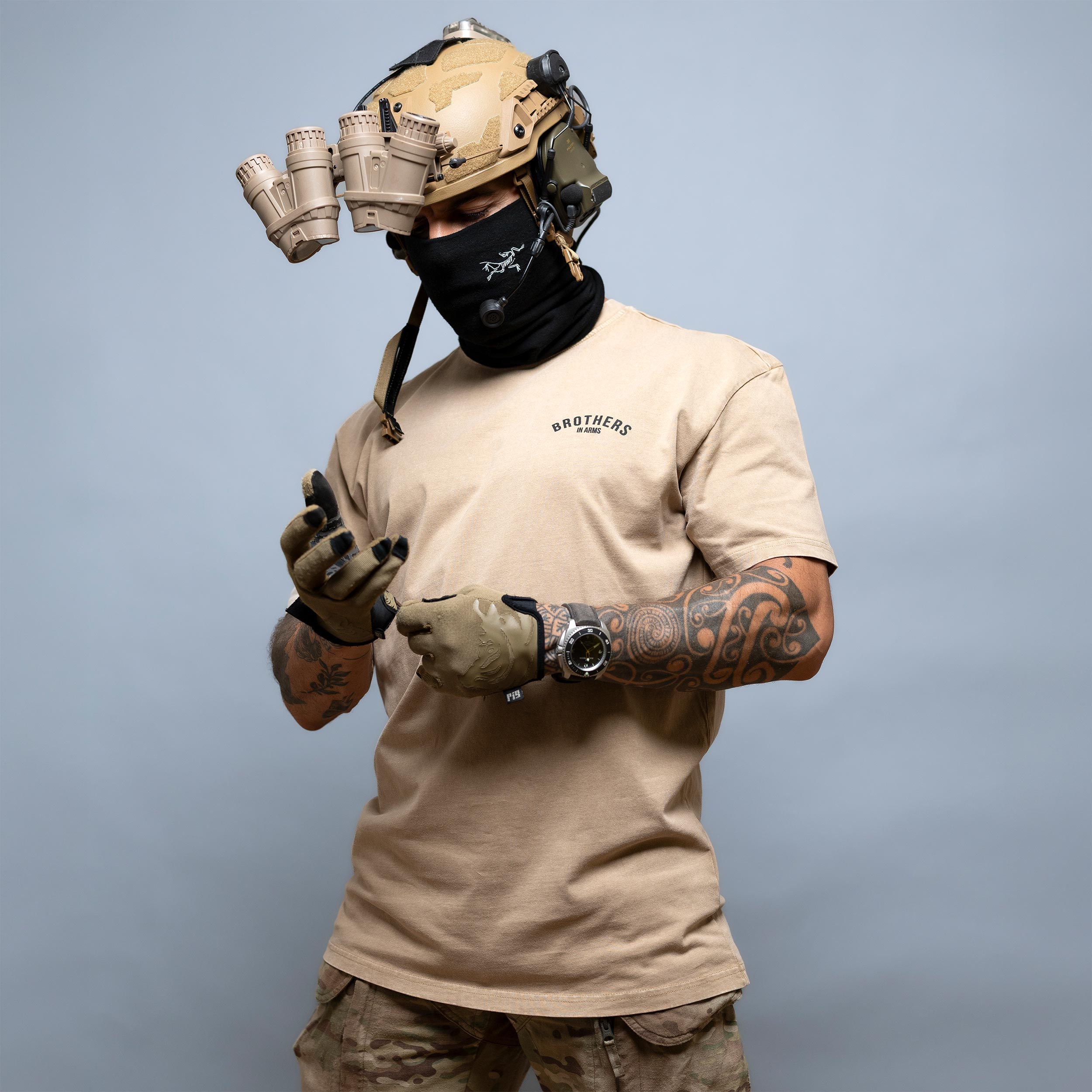 Koszulka T-shirt Brothers In Arms Team Oversized - Coyote