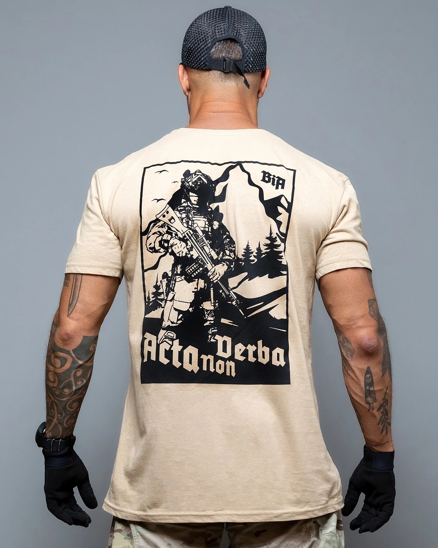 Футболка Brothers In Arms Acta non Verba - Sand