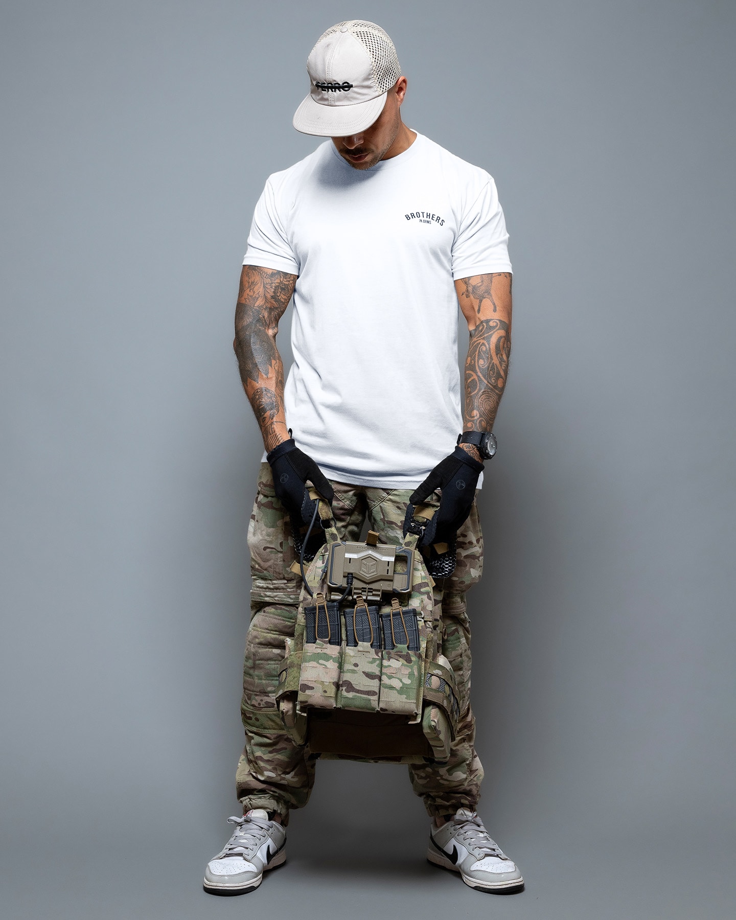 Koszulka T-Shirt Brothers In Arms Team - White