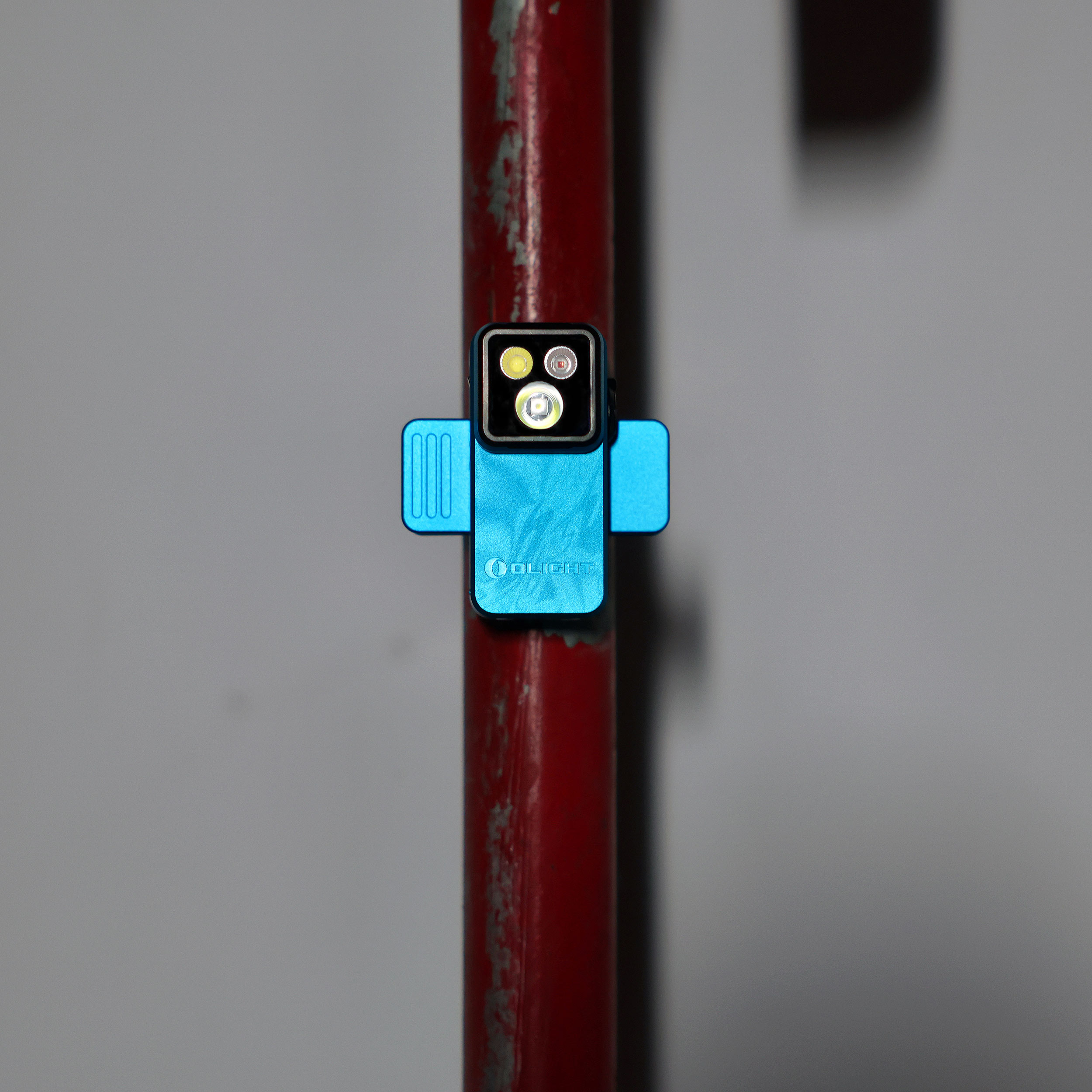 Акумуляторний ліхтар Olight Oclip 2 Pro 530 люменів - Tidal Blue