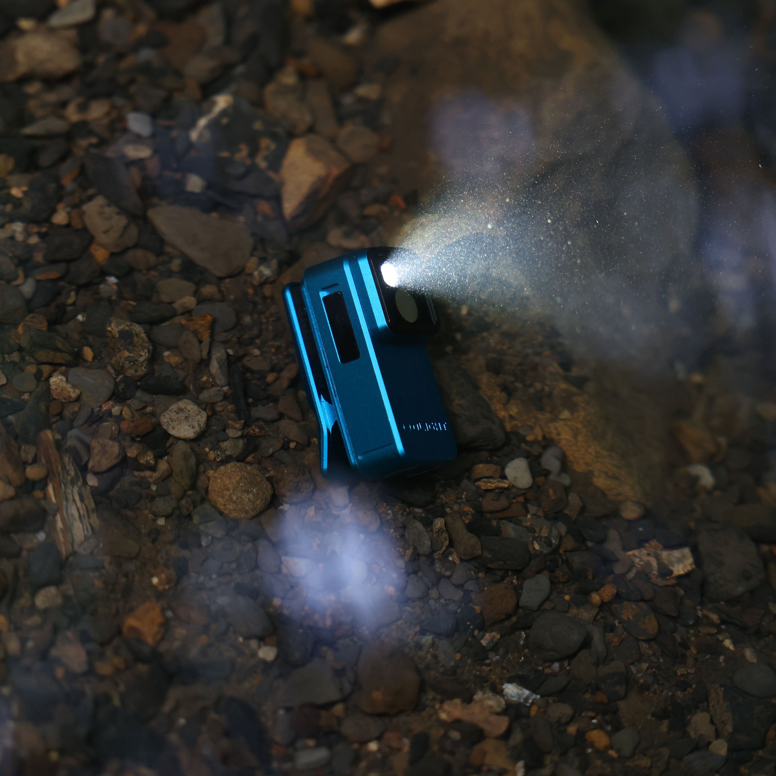 Акумуляторний ліхтар Olight Oclip 2 Pro 530 люменів - Tidal Blue
