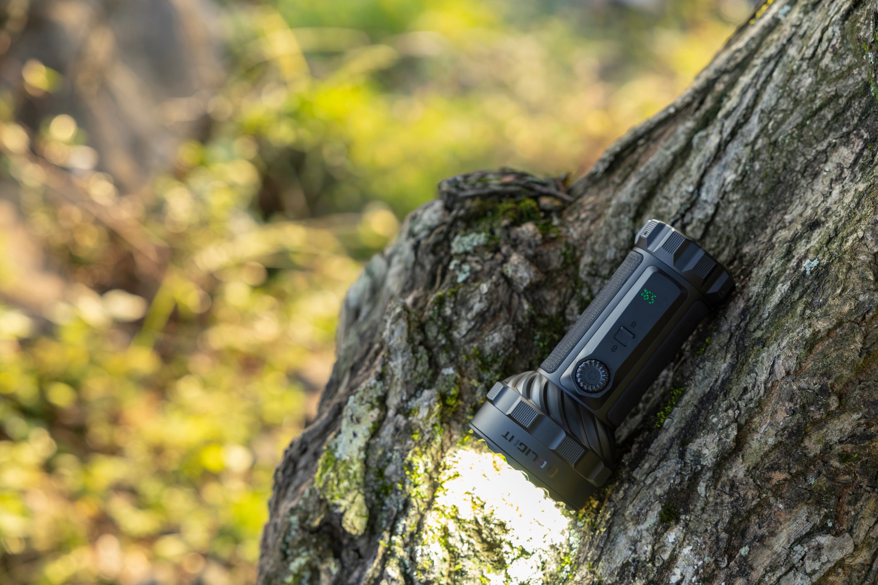 Latarka akumulatorowa Olight Marauder 3 Cool White z funkcją powerbanku Black - 25000 lumenów, zasięg 1050 m
