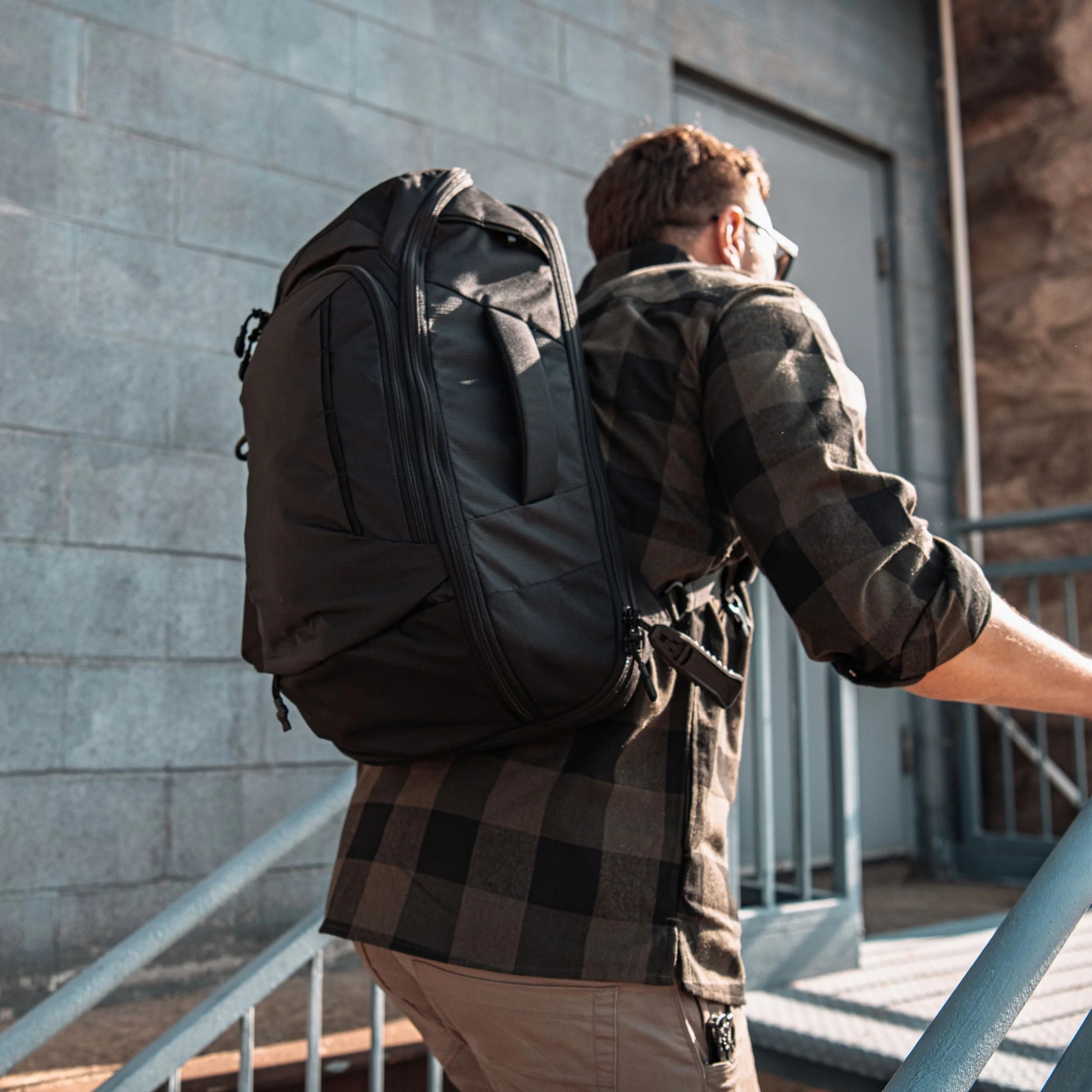 Плечовий рюкзак Vertx Gamut Sling 22 l - Black