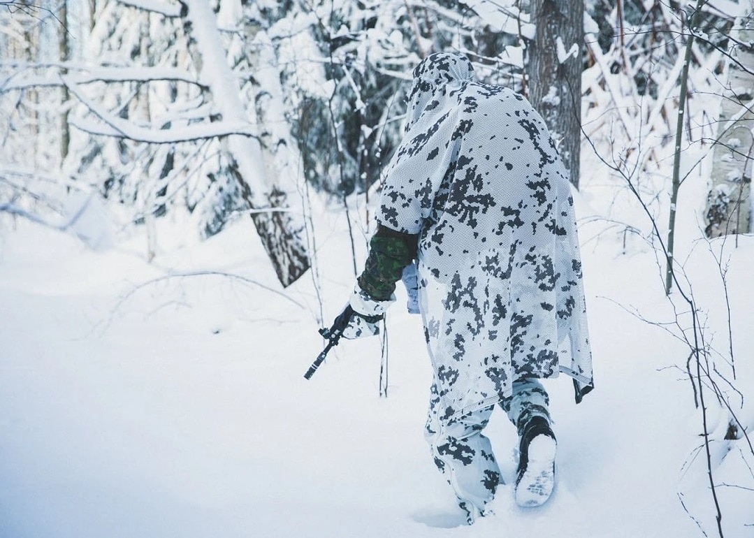Osobista siatka maskująca Varusteleka L7 Camouflage Cloak - M05 Finnish Snow Camo