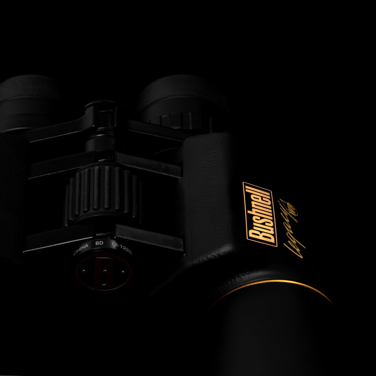 Lornetka wojskowa Bushnell Legacy 10-22x50 WP