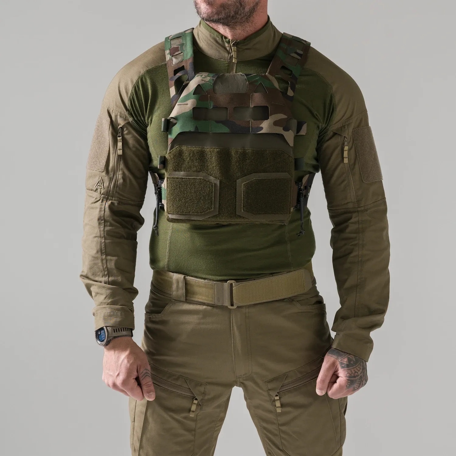 Плитоноска Direct Action Bearcat Ultralight Plate Carrier Woodland - для плит розміру L