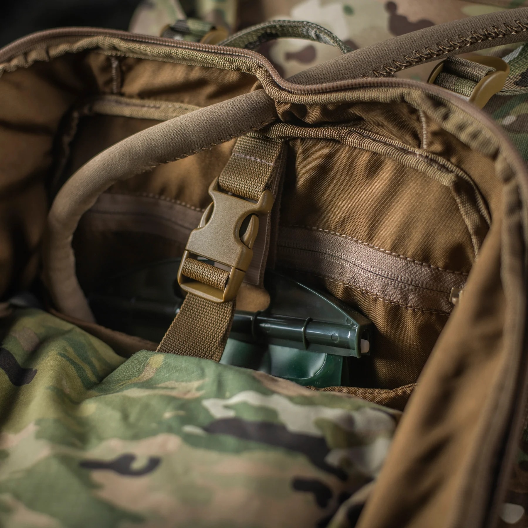 Гідратор M-Tac 2 л - Olive