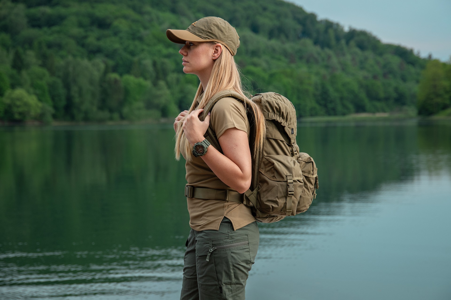 Zegarek sportowy M-Tac - Olive