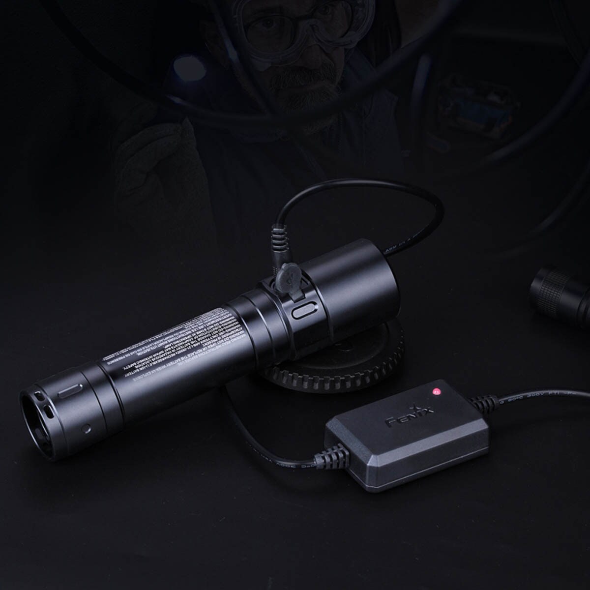 Latarka akumulatorowa Fenix WF30RE - 280 lumenów