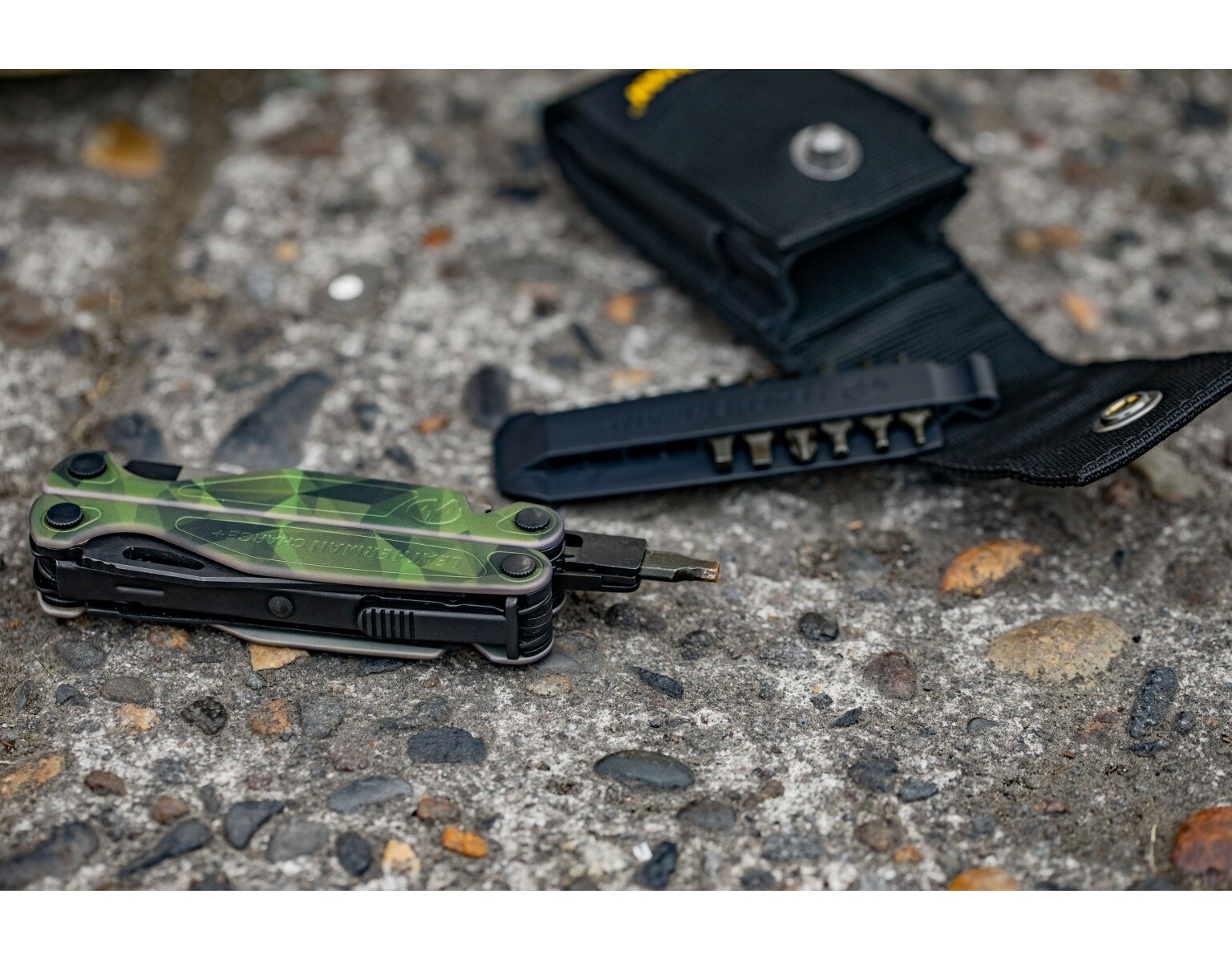 Multitool Leatherman Charge Plus Forest Camo