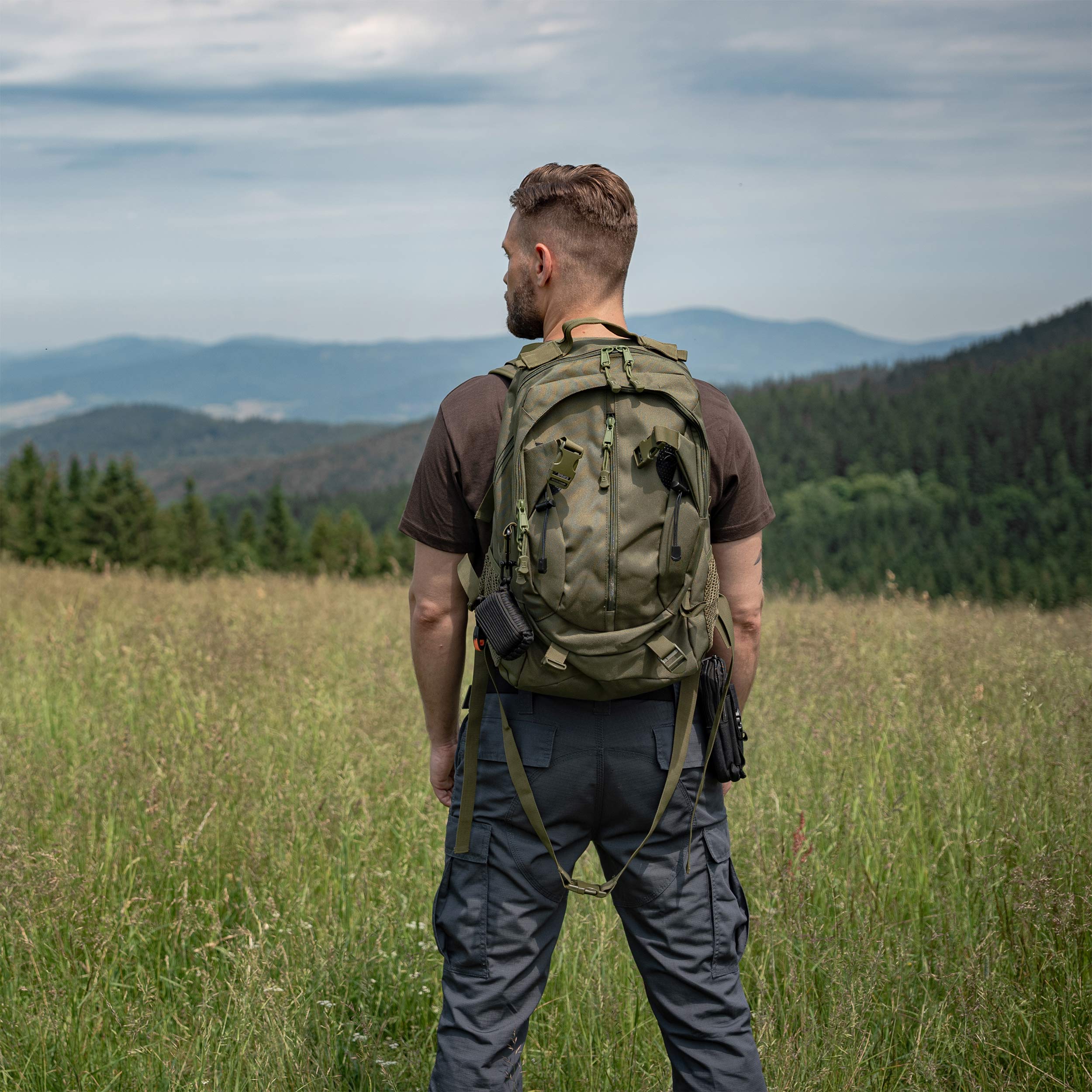 Plecak Badger Outdoor Peak 30 l Olive