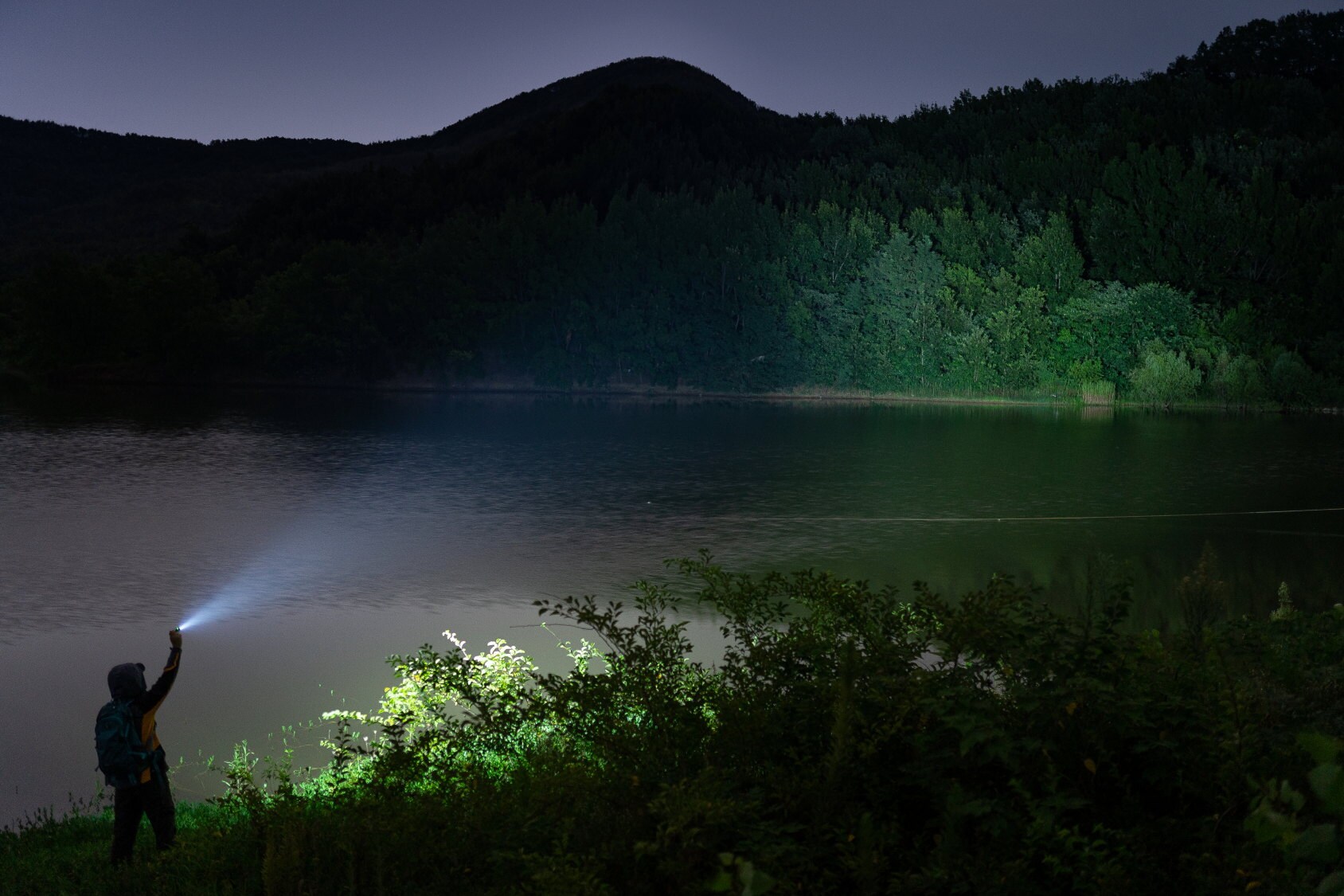 Latarka akumulatorowa Olight Baton 3 Pro Cool White OD Green - 1500 lumenów
