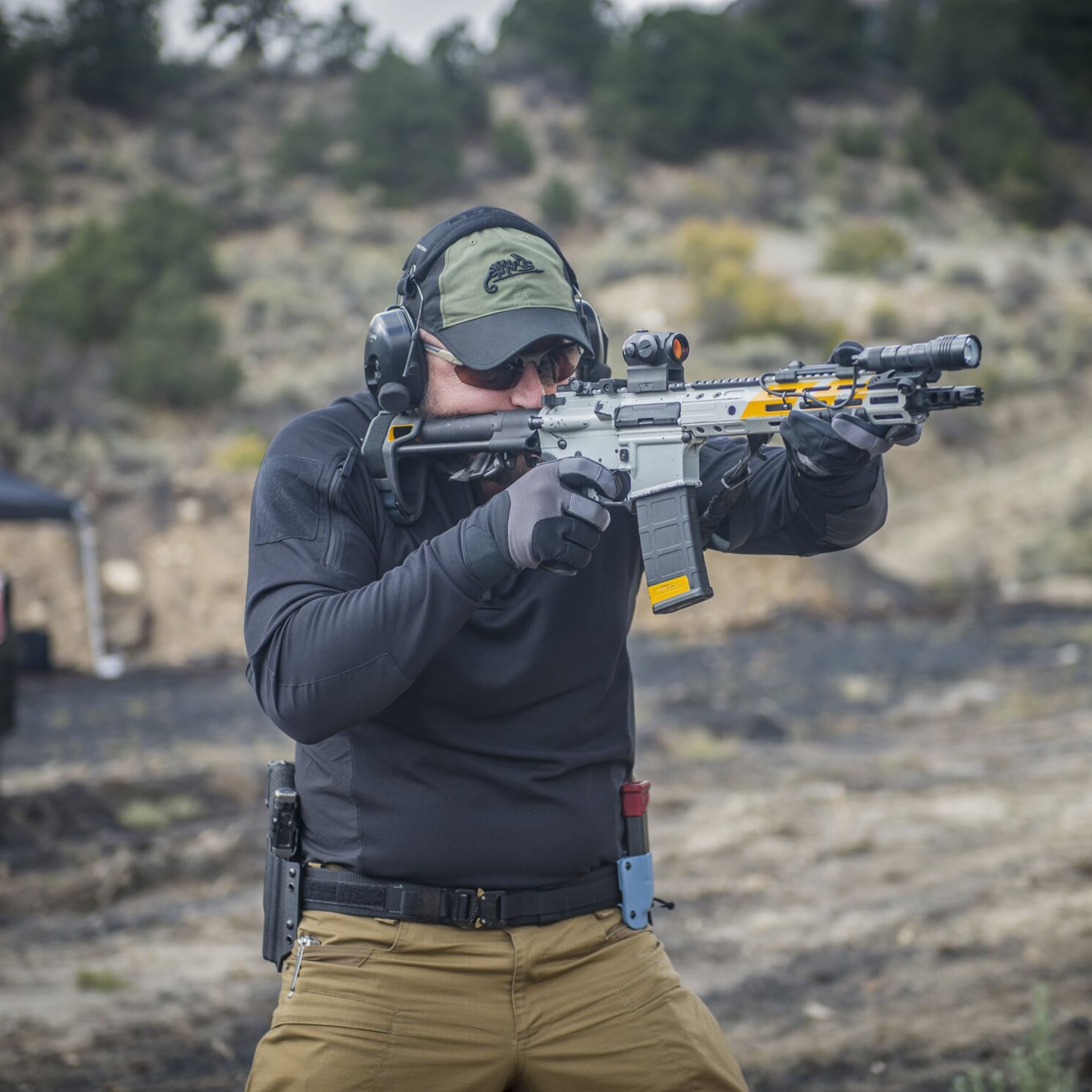 Czapka z daszkiem Helikon-Tex Logo Cap PolyCotton Rip-Stop - Black/Olive Green