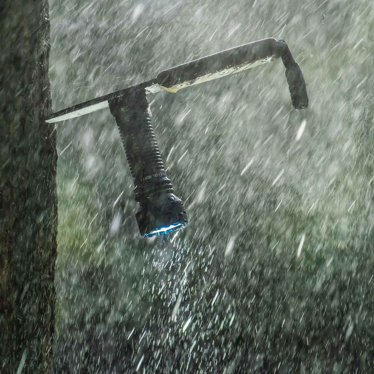 Latarka taktyczna Olight Javelot Mini - 1000 lumenów