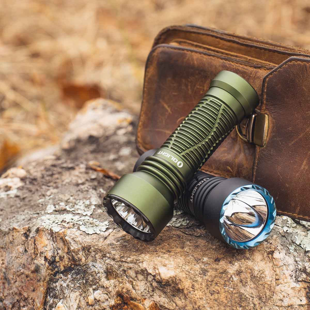 Latarka taktyczna Olight Javelot Mini - 1000 lumenów