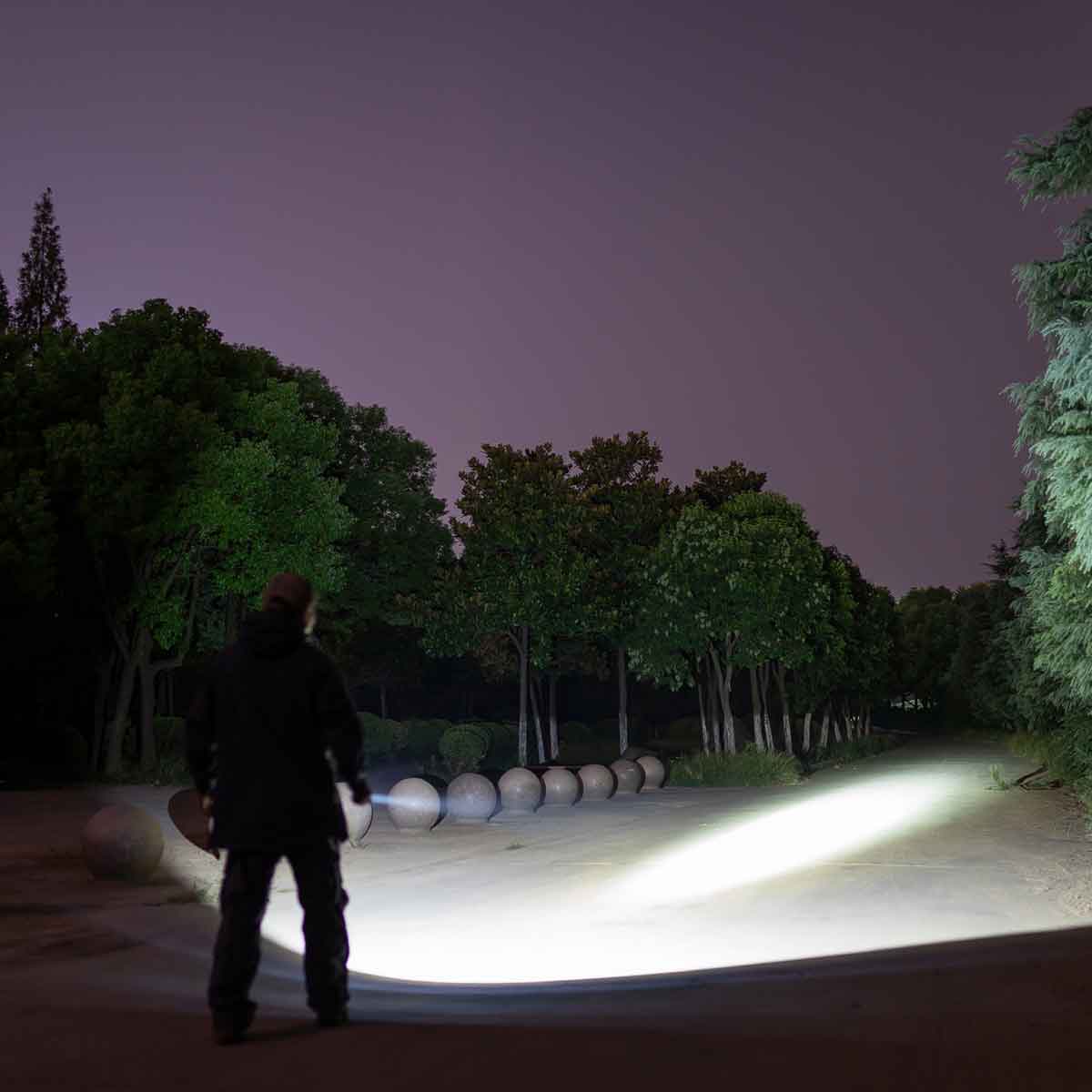 Latarka taktyczna Olight Javelot Mini - 1000 lumenów