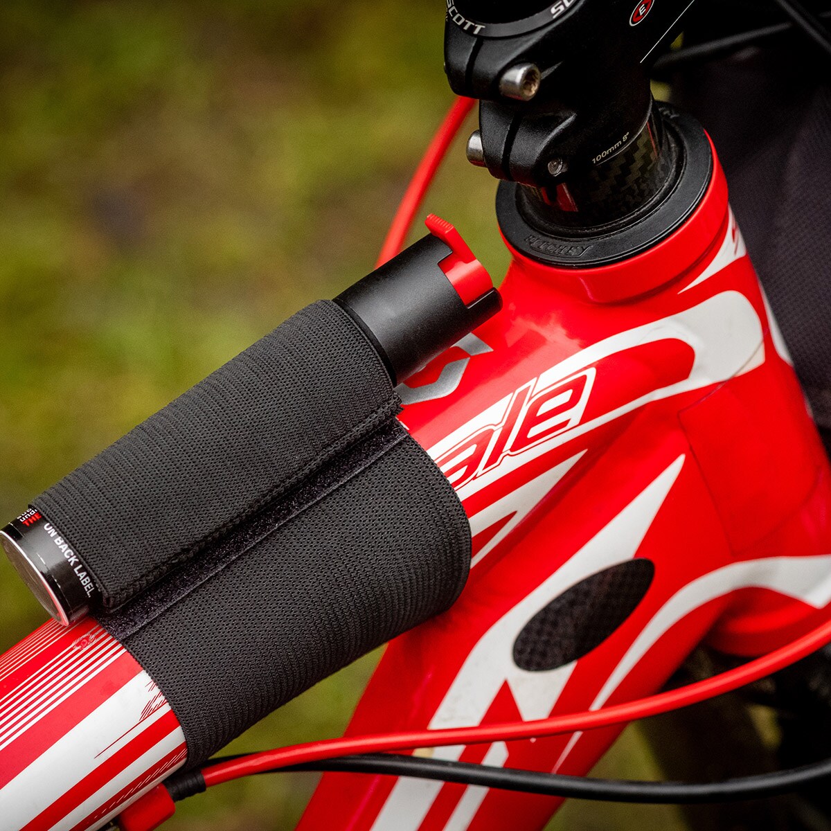 Gaz pieprzowy Sabre Red Cyclist 31,3 ml - strumień