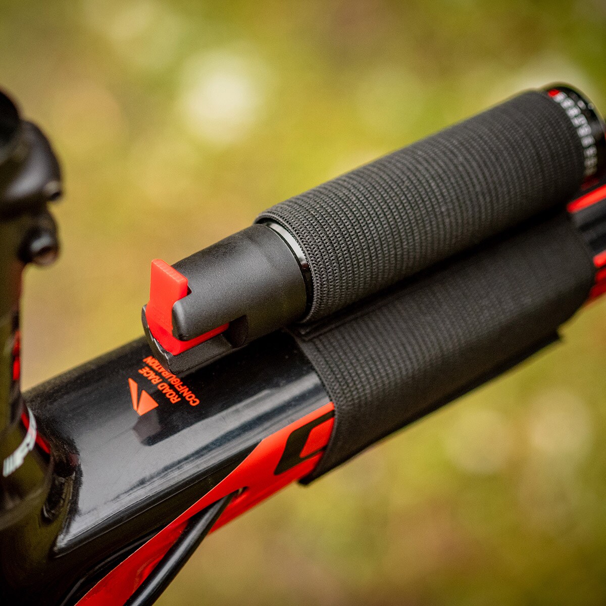 Gaz pieprzowy Sabre Red Cyclist 31,3 ml - strumień