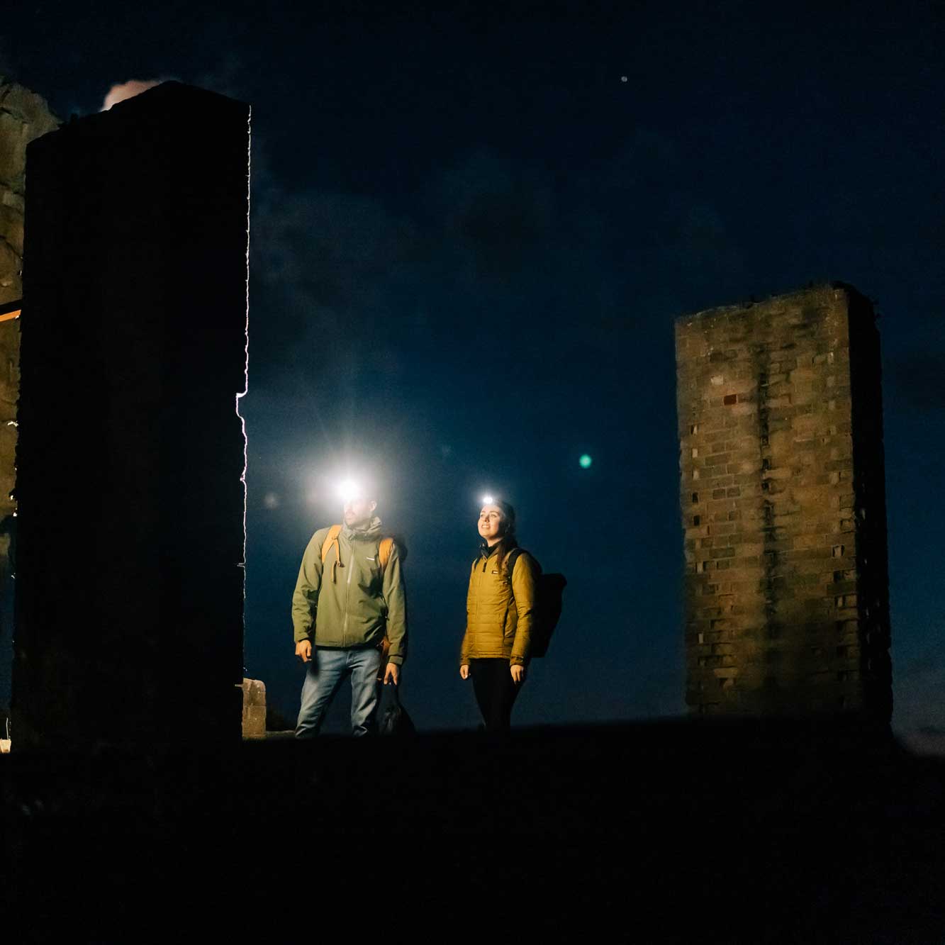 Latarka czołowa Olight Array 2 Pro - 1500 lumenów