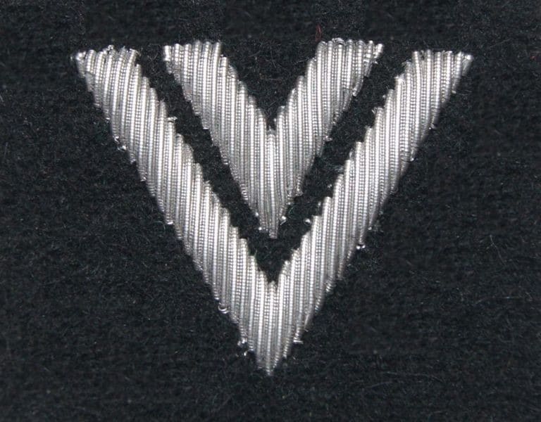 Stopień na beret WP czarny haft bajorkiem - starszy sierżant