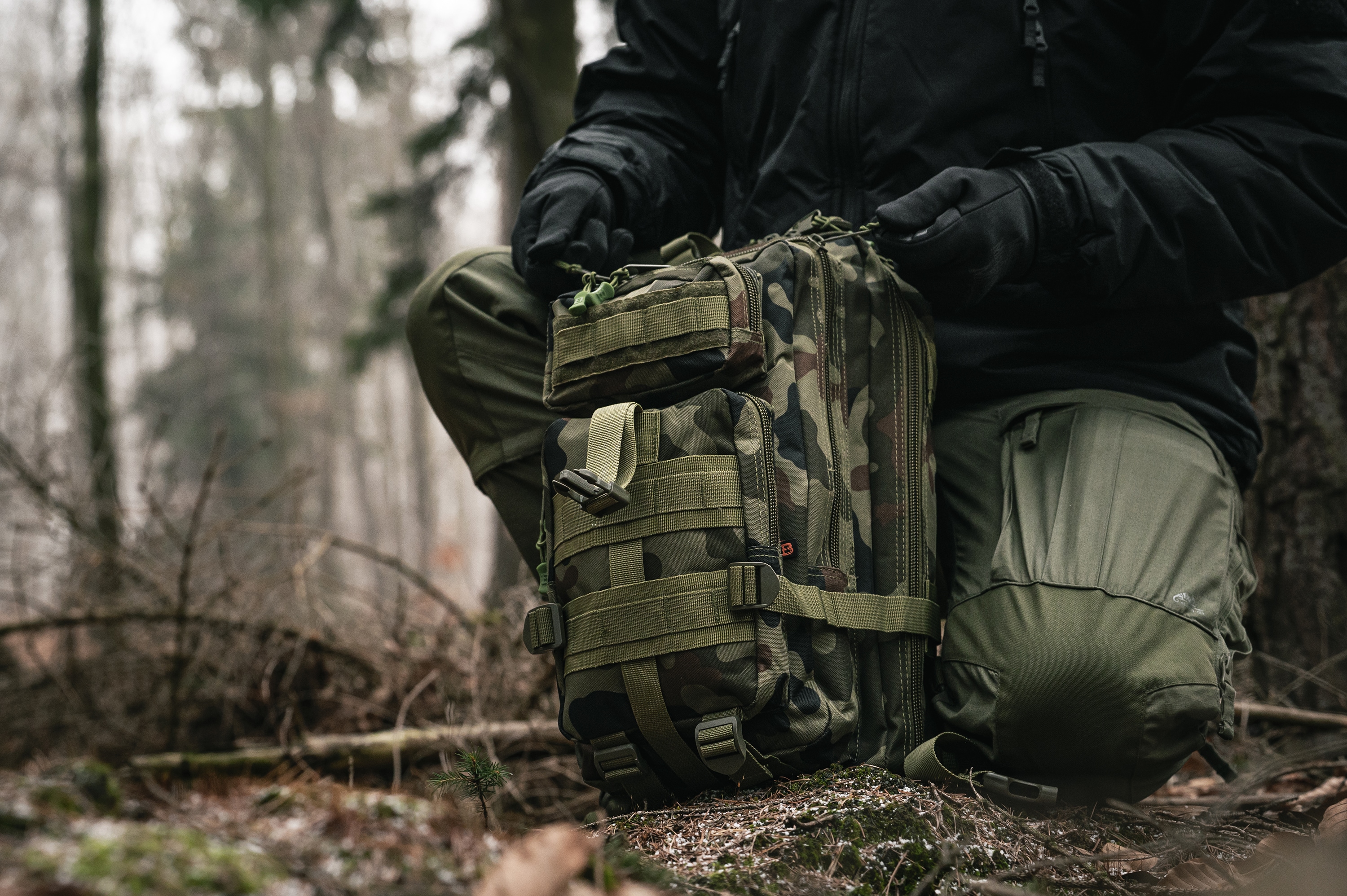 Plecak Badger Outdoor Recon 25 l - wz.93 Pantera PL Woodland
