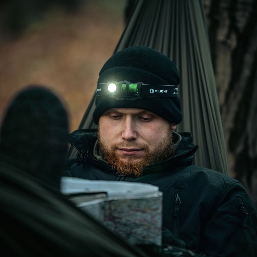 Latarka czołowa i kątowa Olight Perun 2 Mini Kit Lime Green z opaską - 1100 lumenów