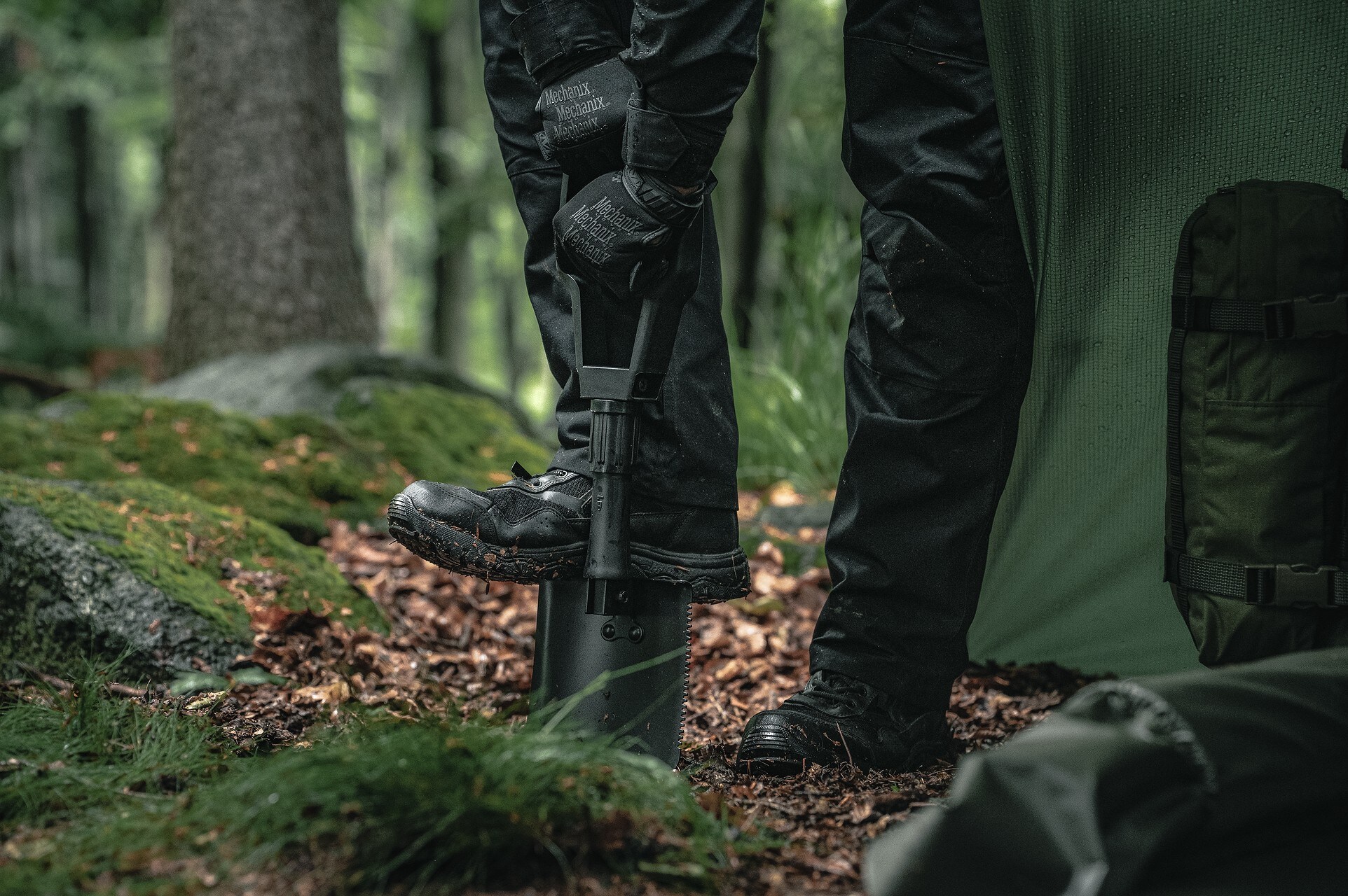 Saperka składana Mil-Tec typ Gen. II z pokrowcem