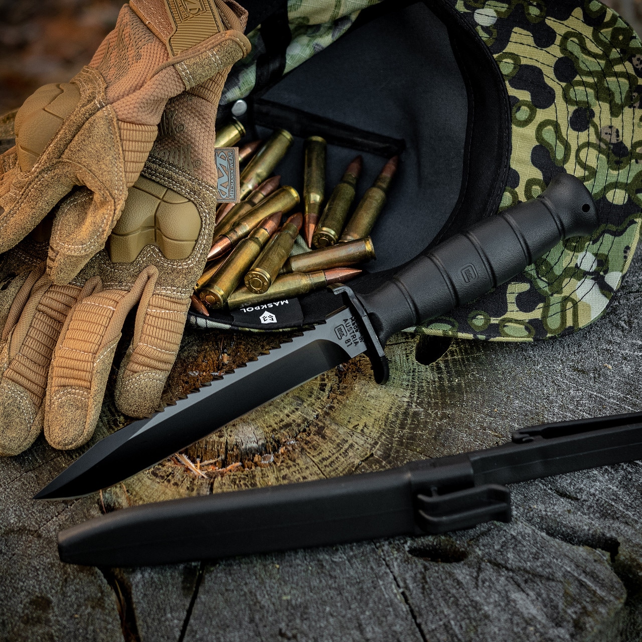 Військовий ніж Glock FM81 Black з пилкою