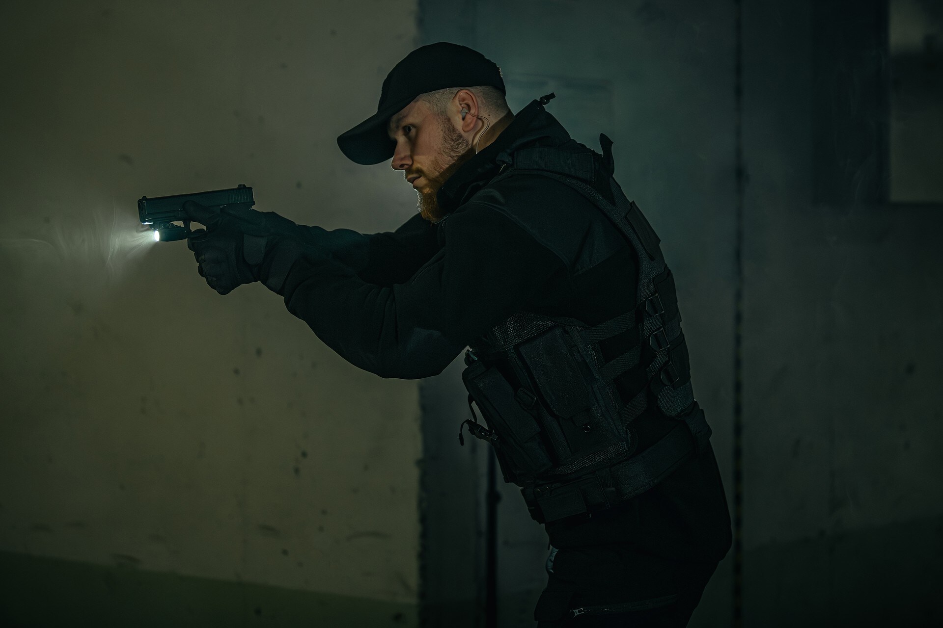 Тактичний жилет Ultimate Tactical KAM-39 - Чорний