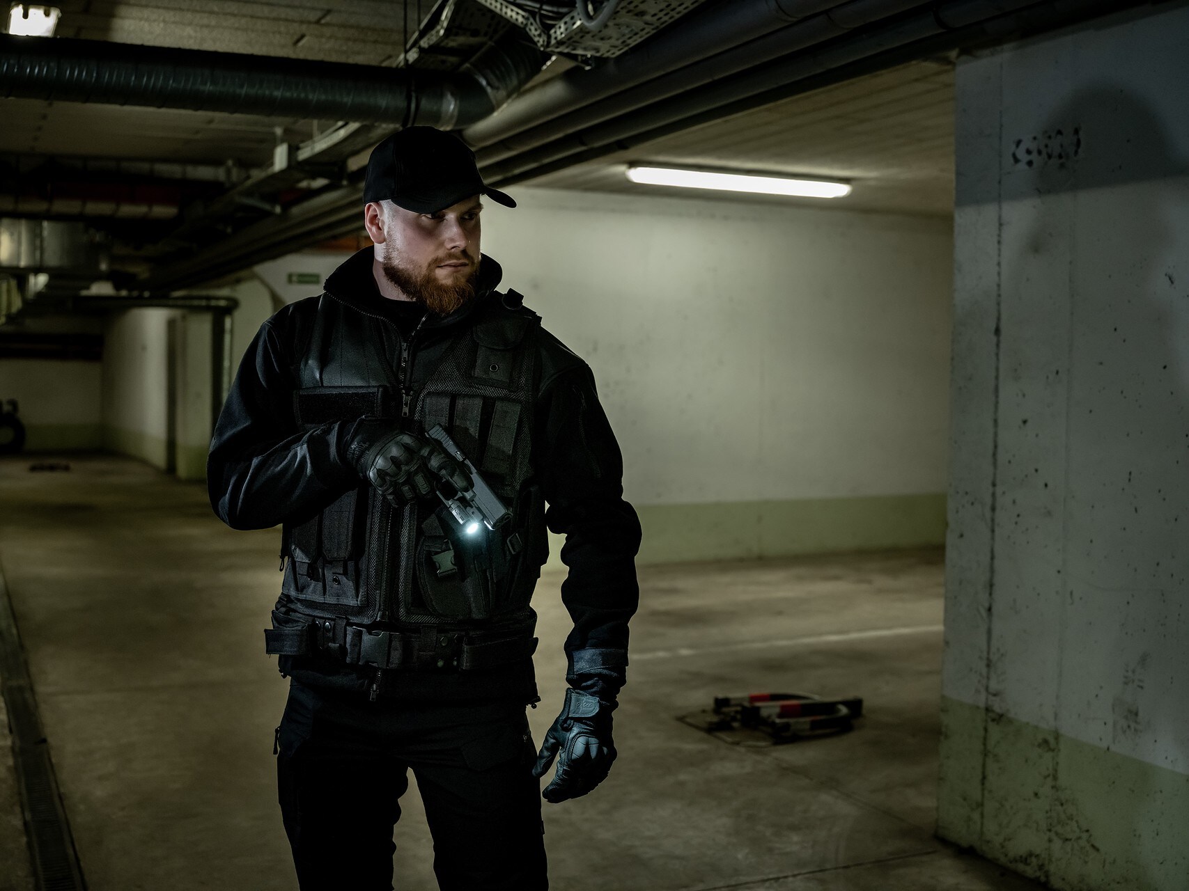 Тактичний жилет Ultimate Tactical KAM-39 - Чорний