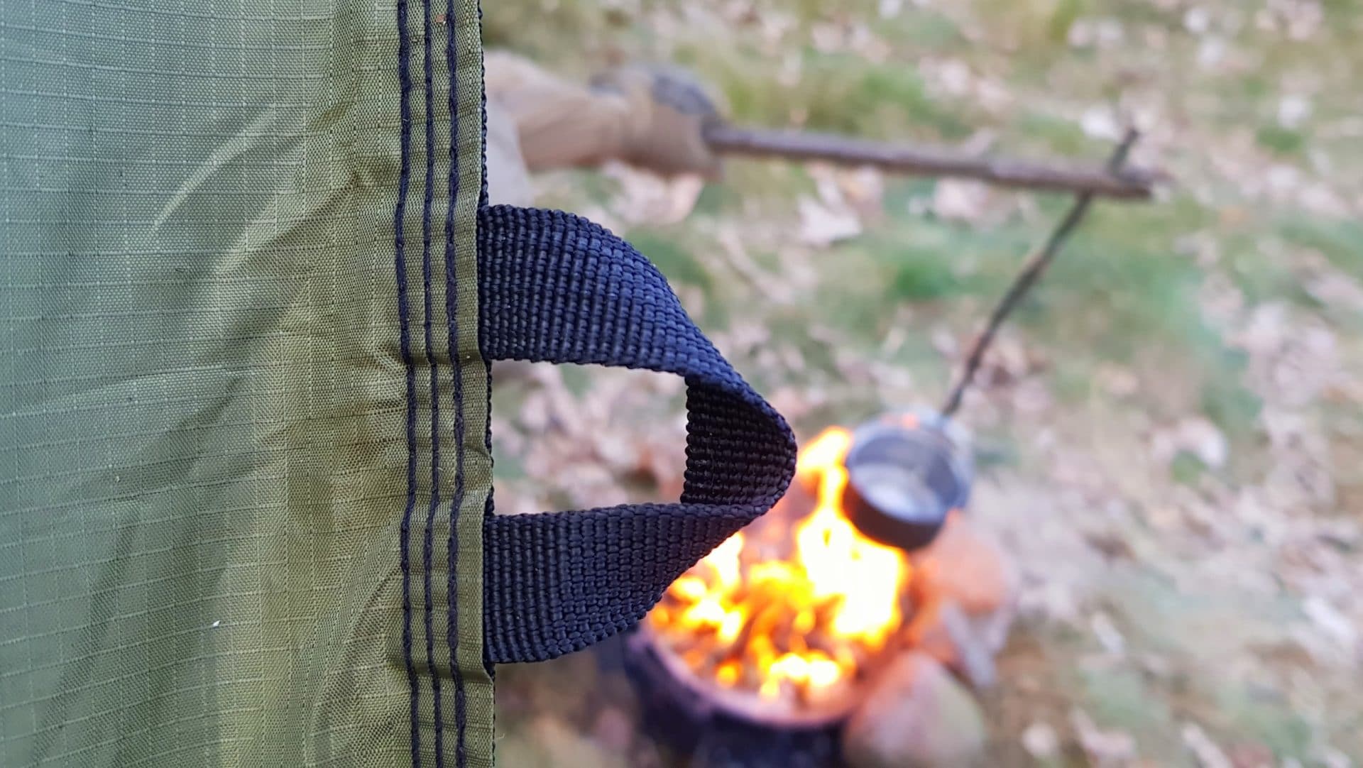 Płachta biwakowa Bushmen Thermo Tarp z termoizolacją 4x3