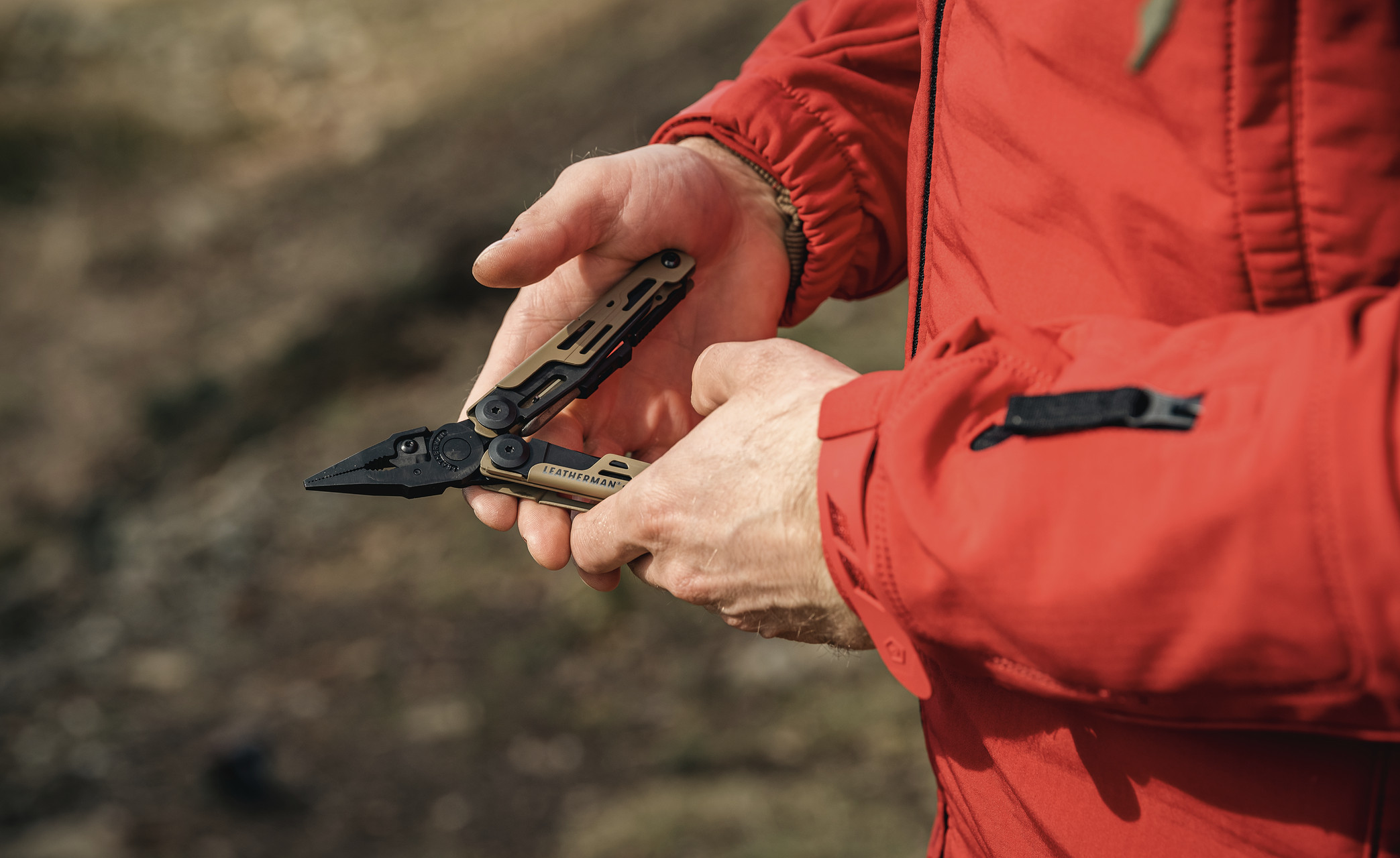 Multitool Leatherman Signal Coyote - limitowana wersja